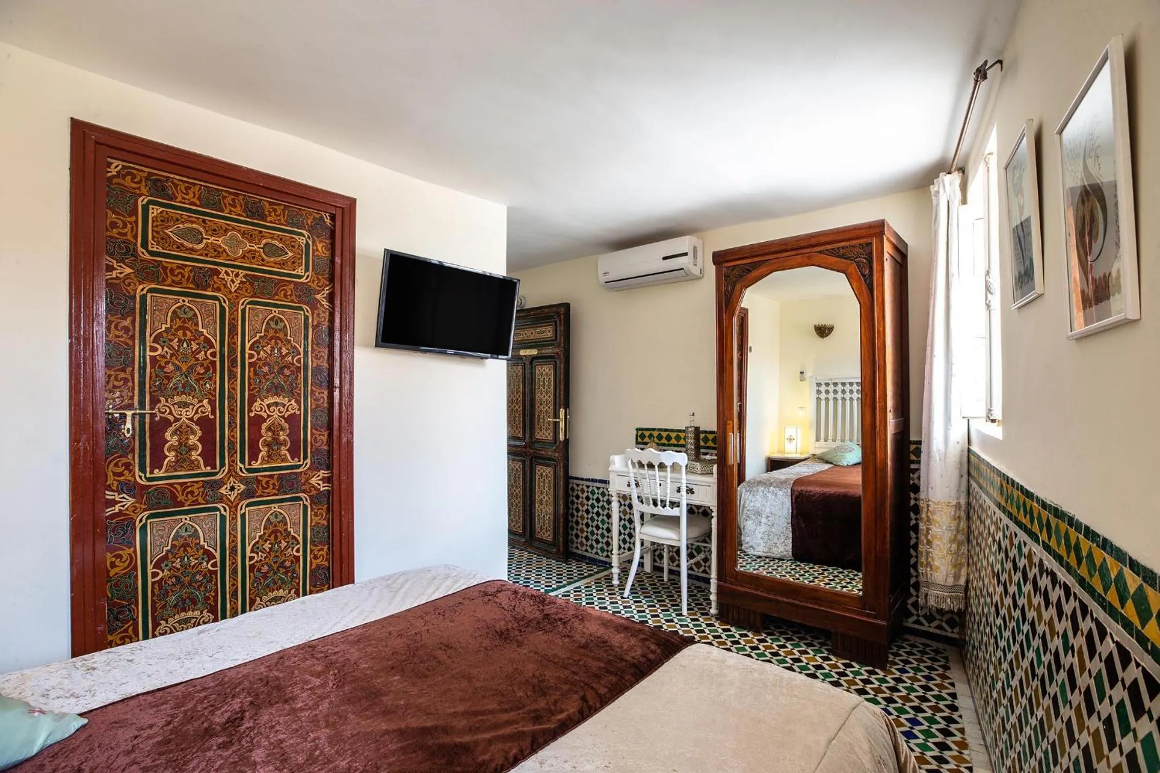 Photo of the whole room, Bed in Dar Kika Salam By DKS