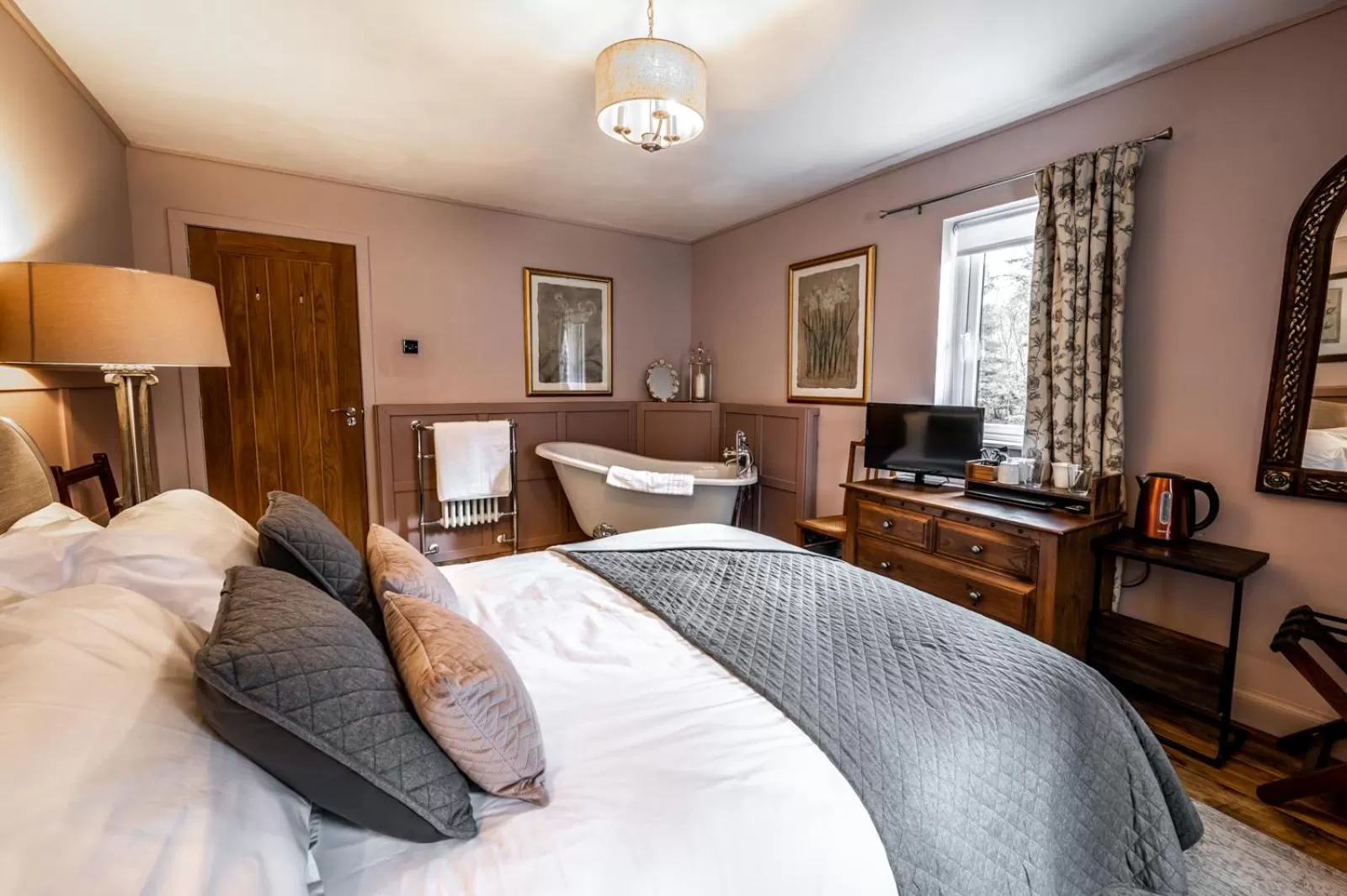 Bed in White Rose Tower