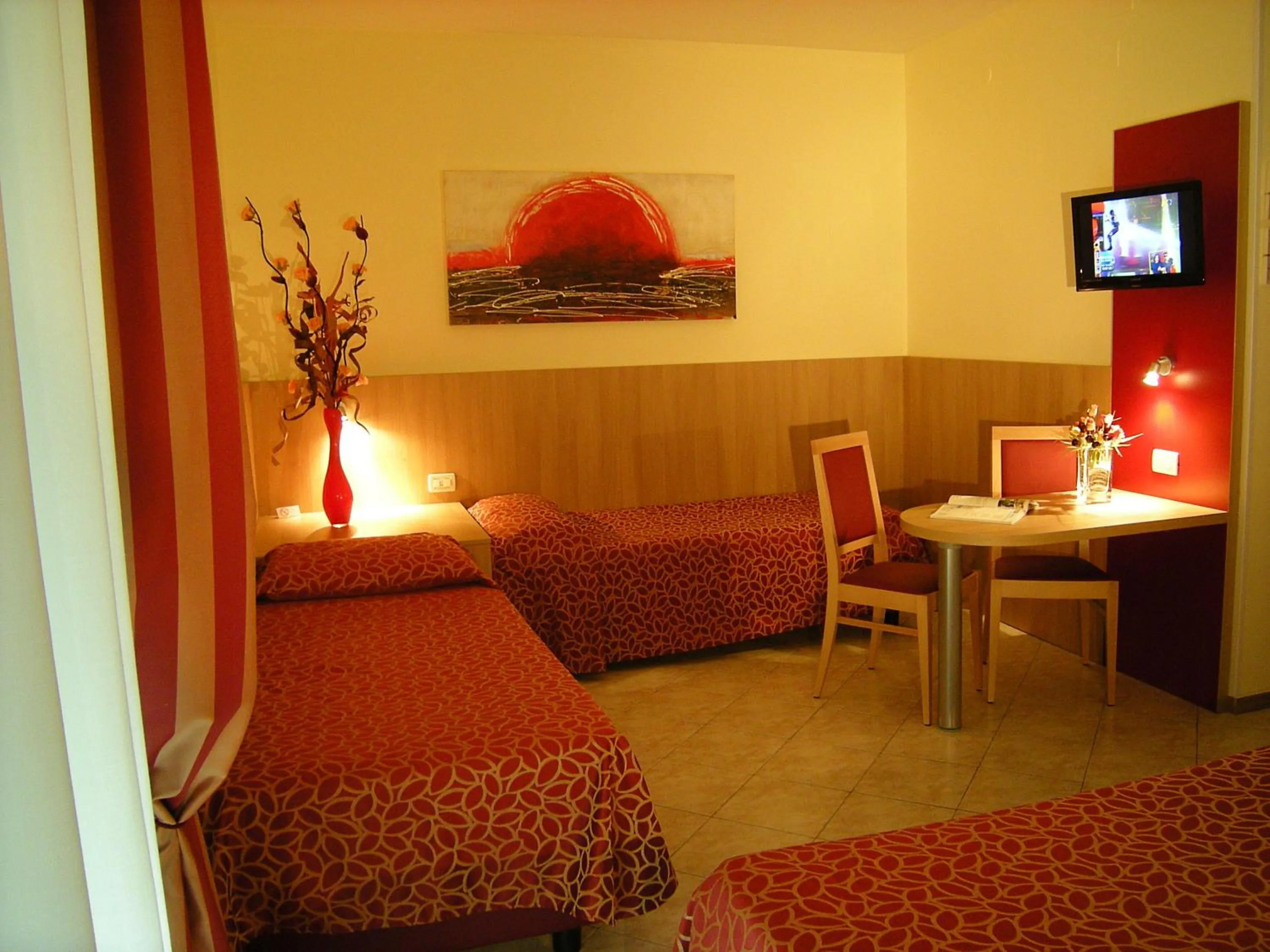 Photo of the whole room, Bed in Hotel San Carlo