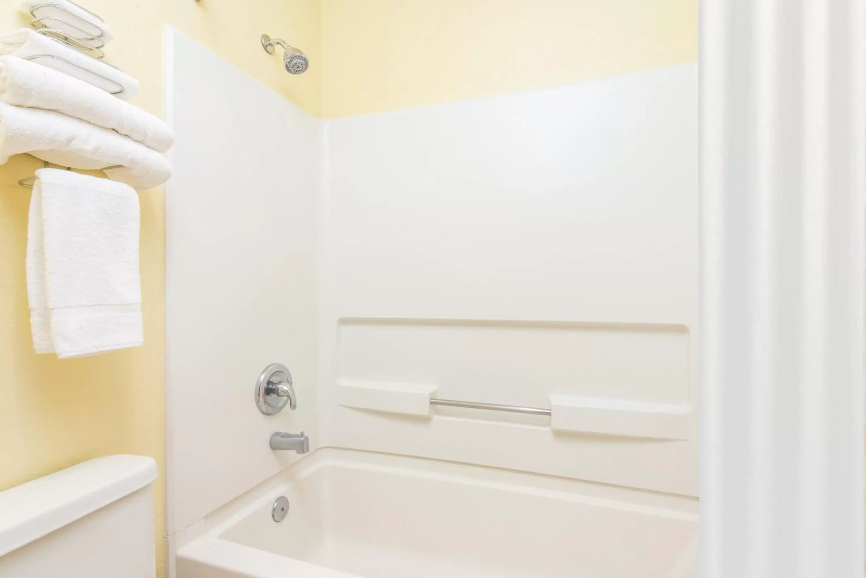 Queen Room - Non-Smoking in Super 8 by Wyndham Moriarty Queen Room - Non-Smoking in Super 8 by Wyndham Moriarty