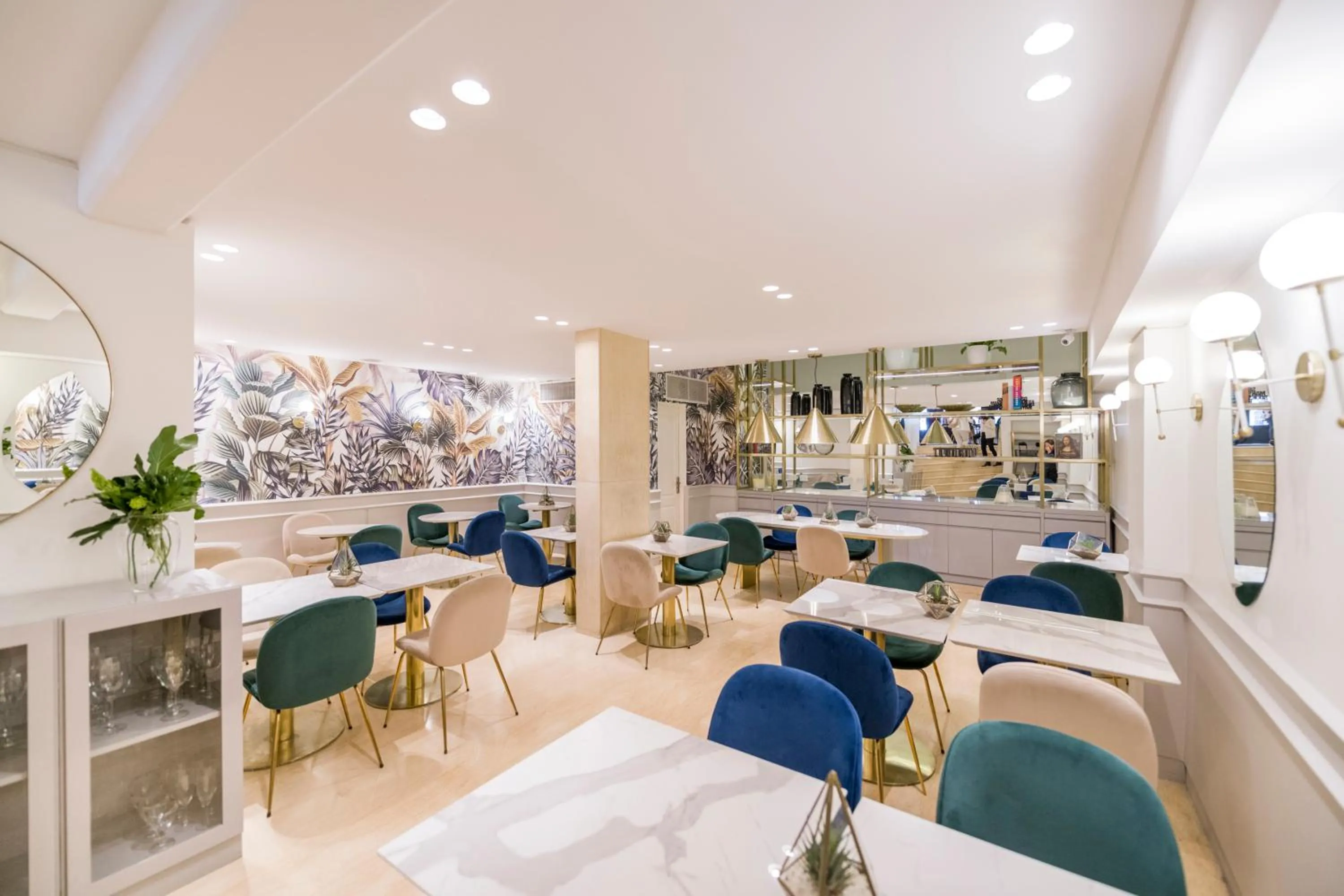 Restaurant/places to eat in CasaSur Recoleta