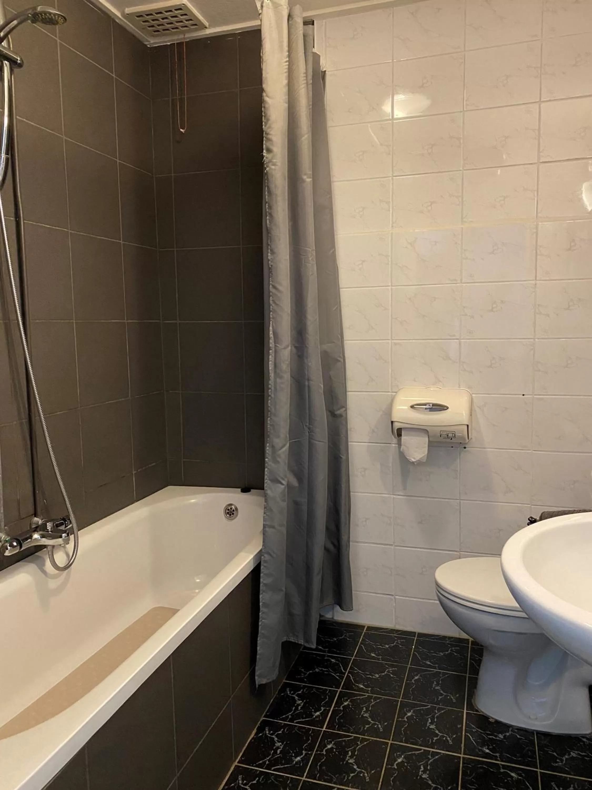 Shower in HCR de Schelphoek