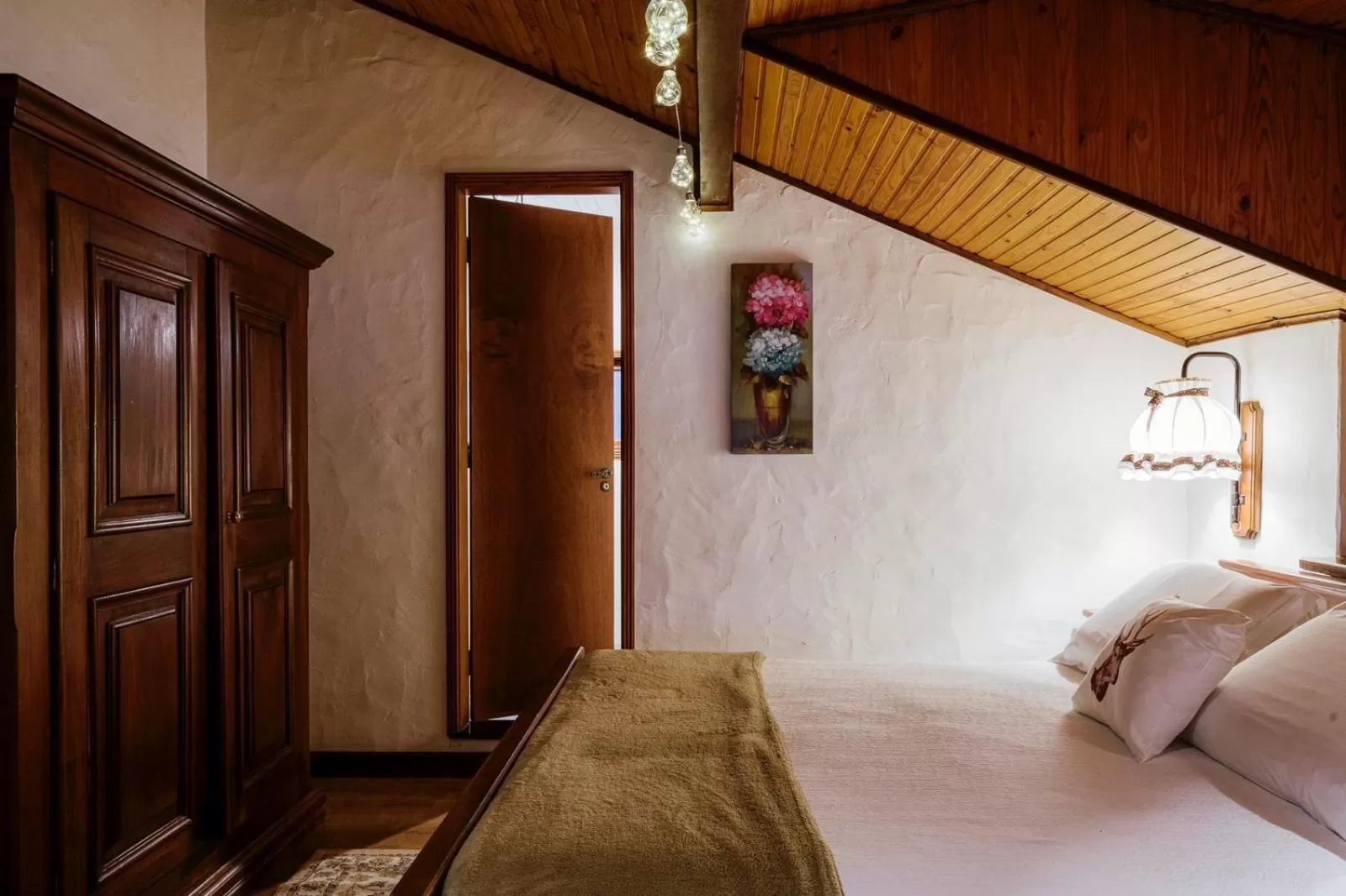 Bed in Hotel Meissner Hof