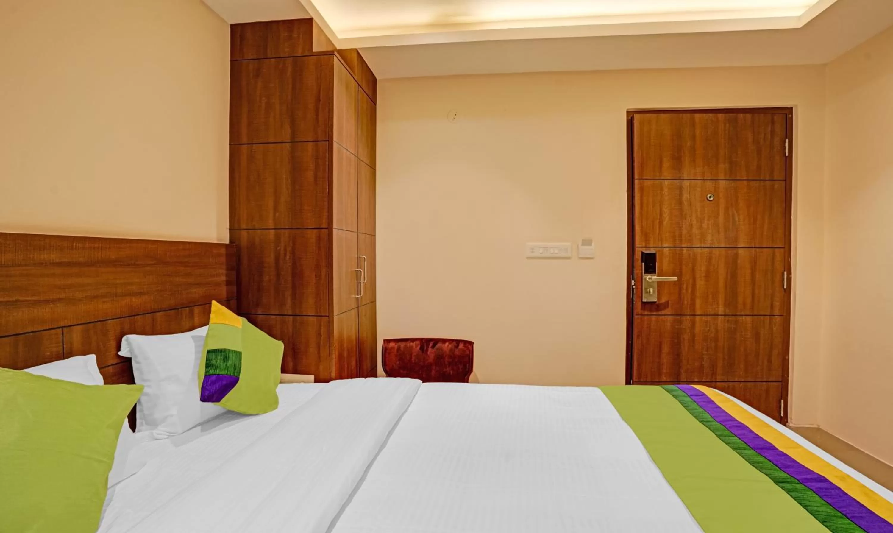 Bedroom, Bed in Treebo Indrapuri Hotel & Resort, Siliguri Junction