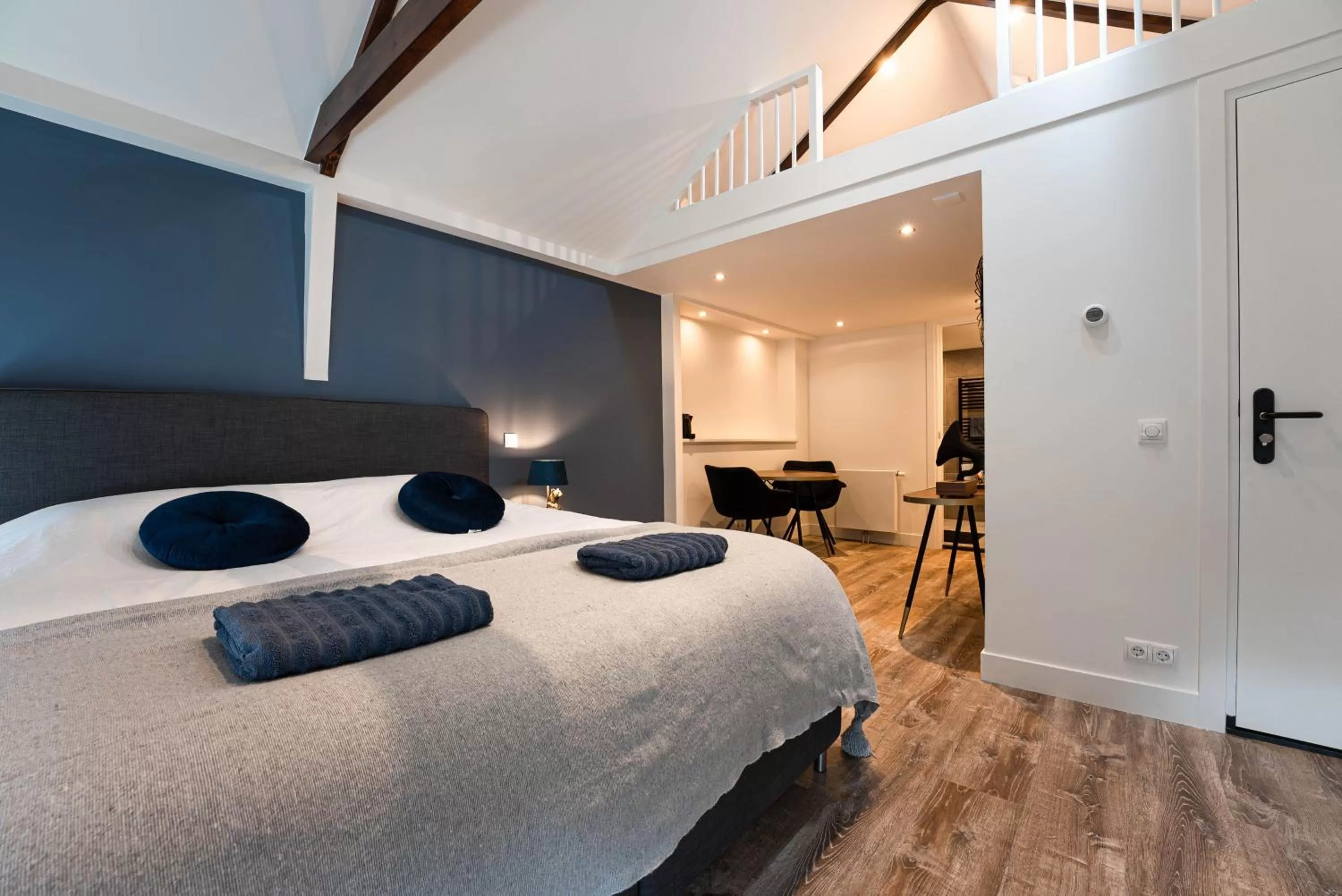 Bed in Familie Hotel & Apartments Alkmaar