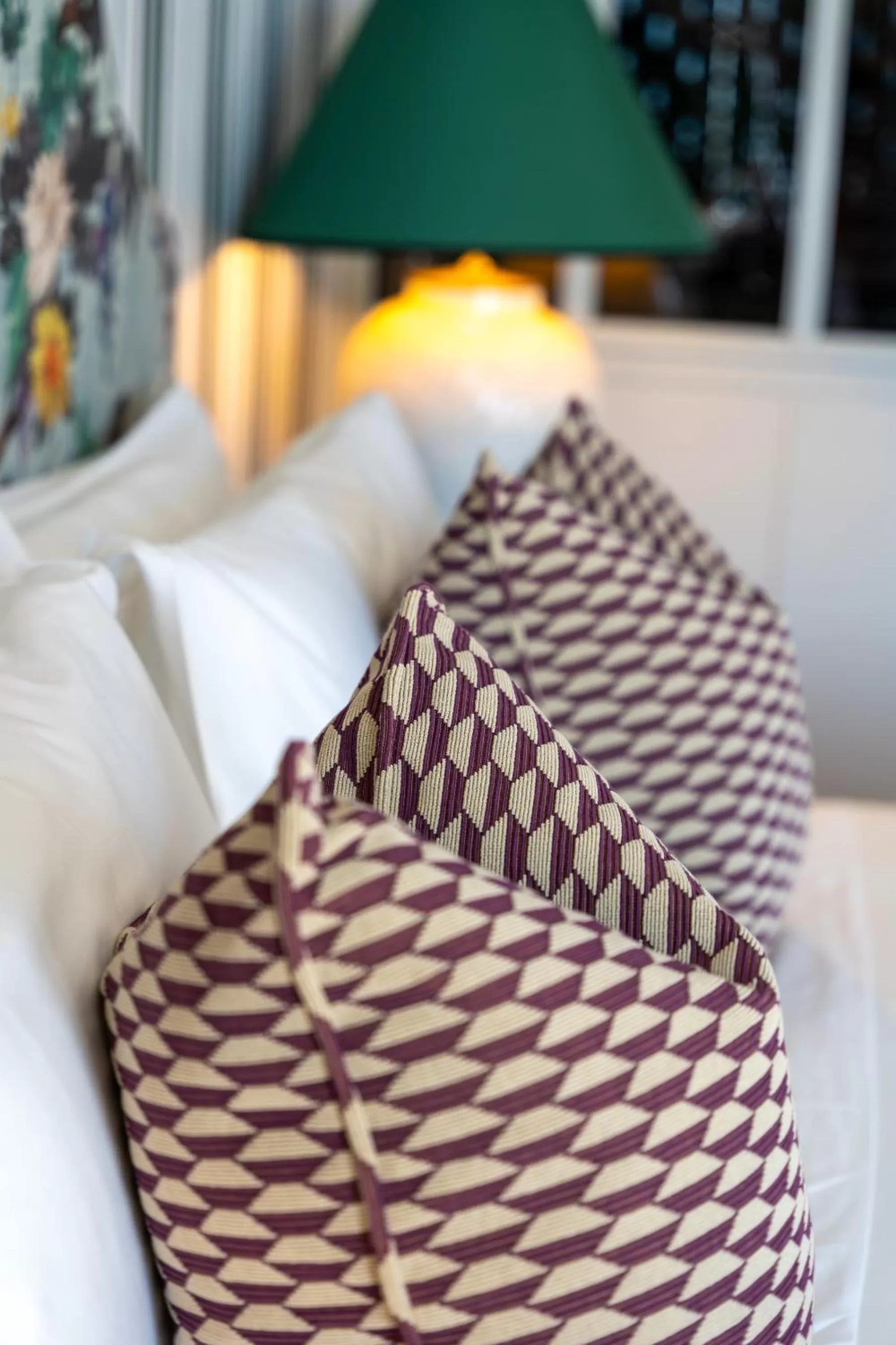 Bed in Portie Deluxe Suites by DA'HOME