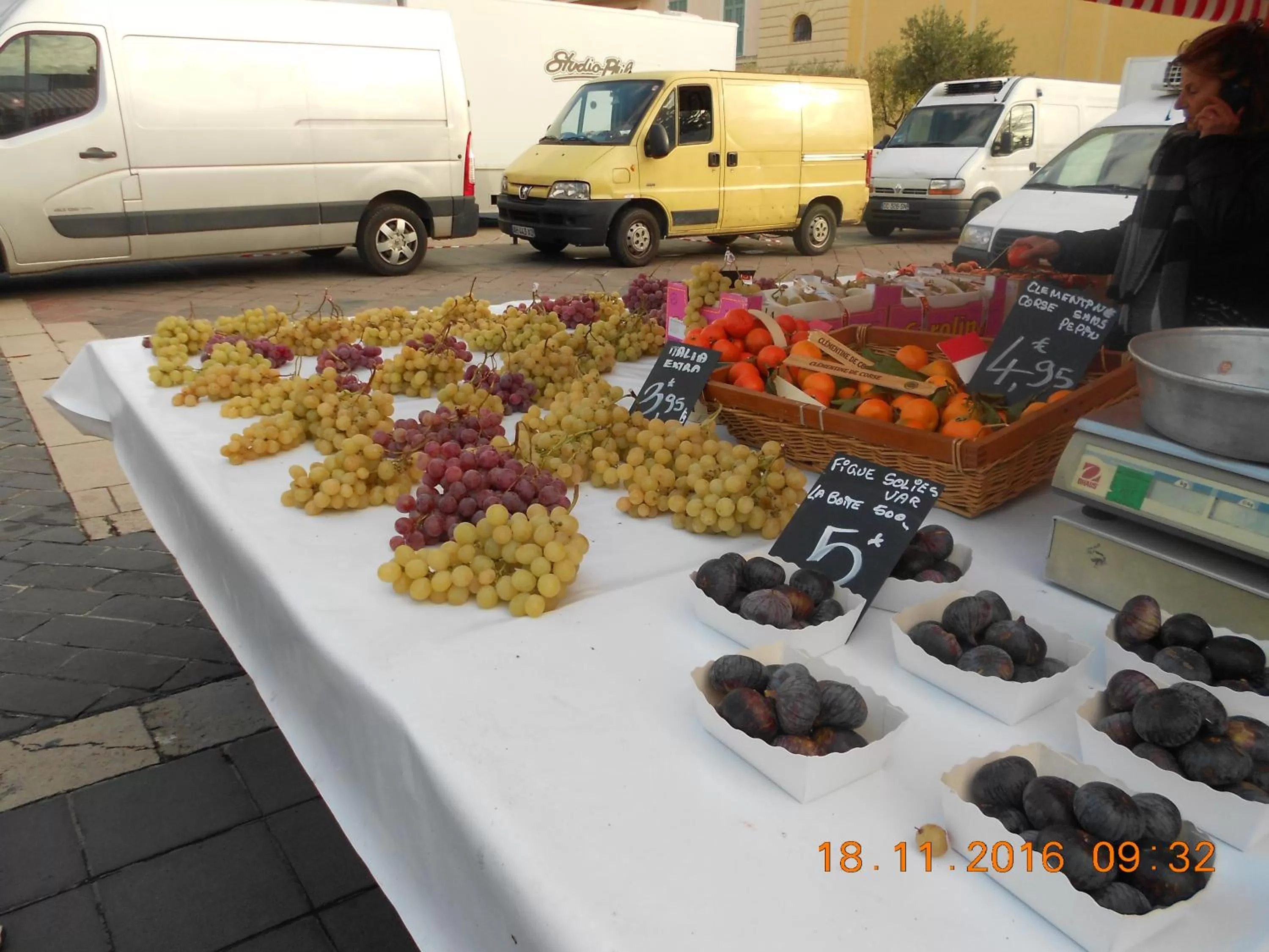 Property building in Breakfast at Sophy's