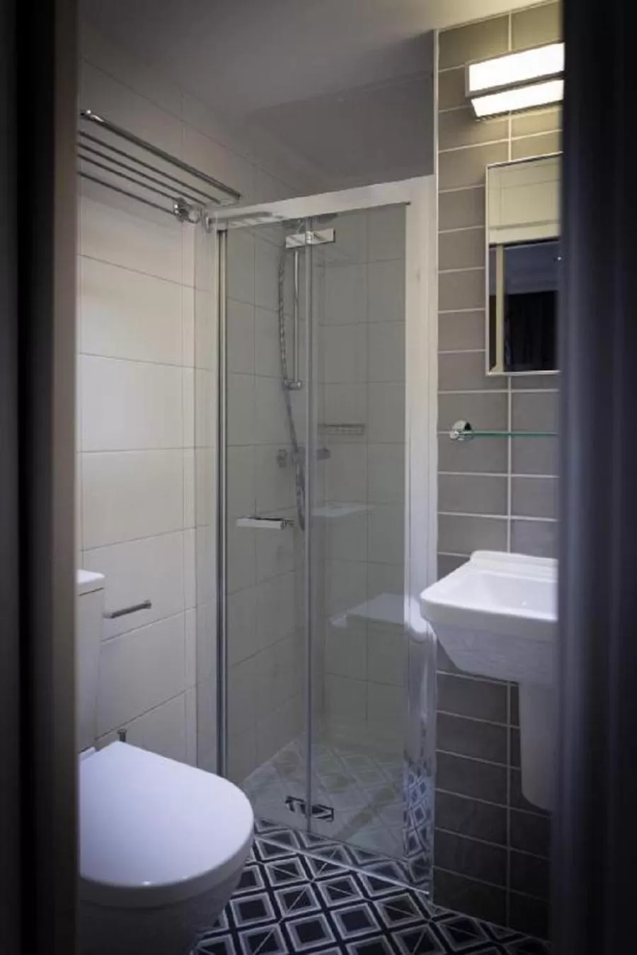 Shower in The Eaton Townhouse