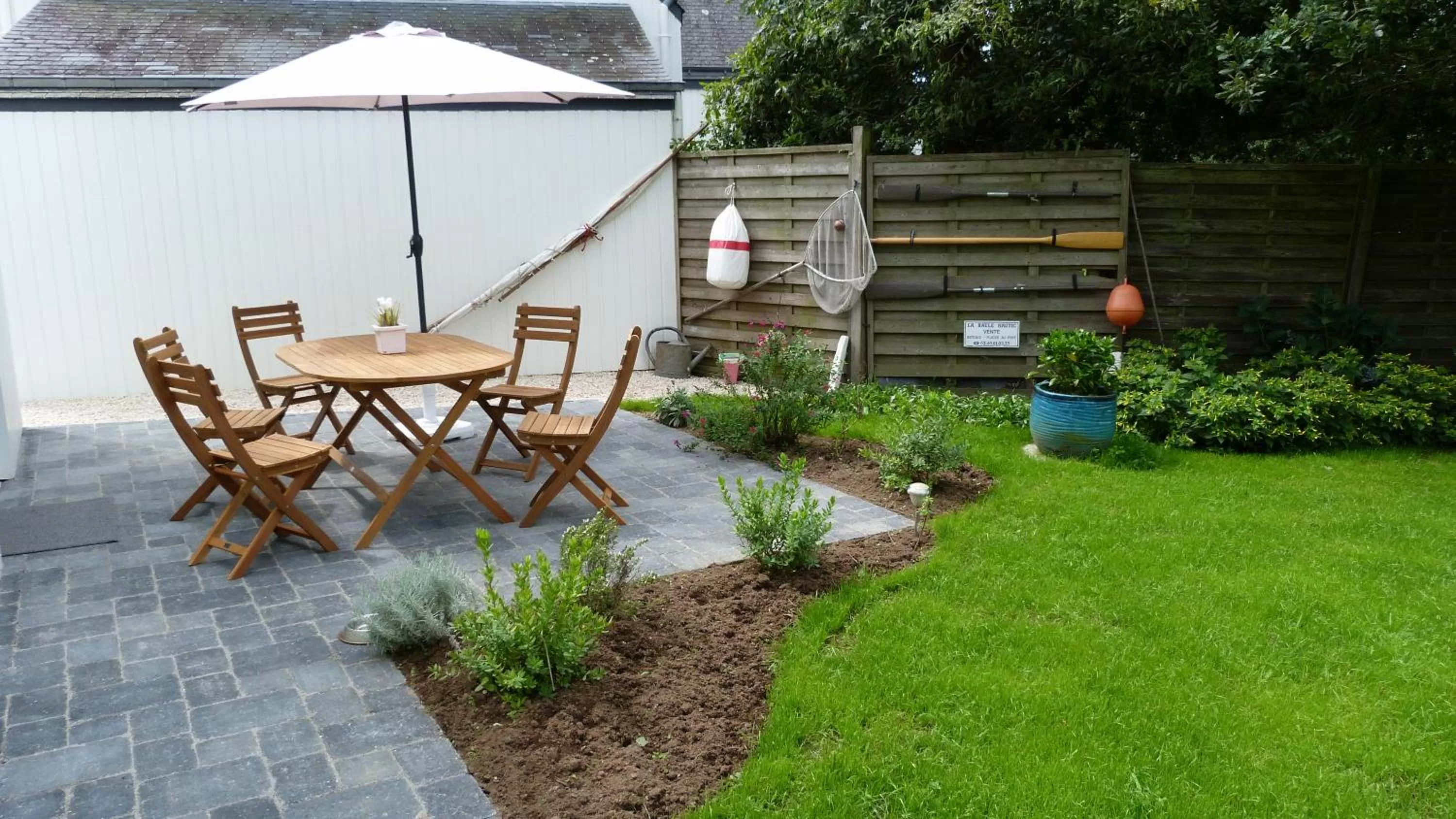 Garden view in Chambres d'hôtes de Kerpunce