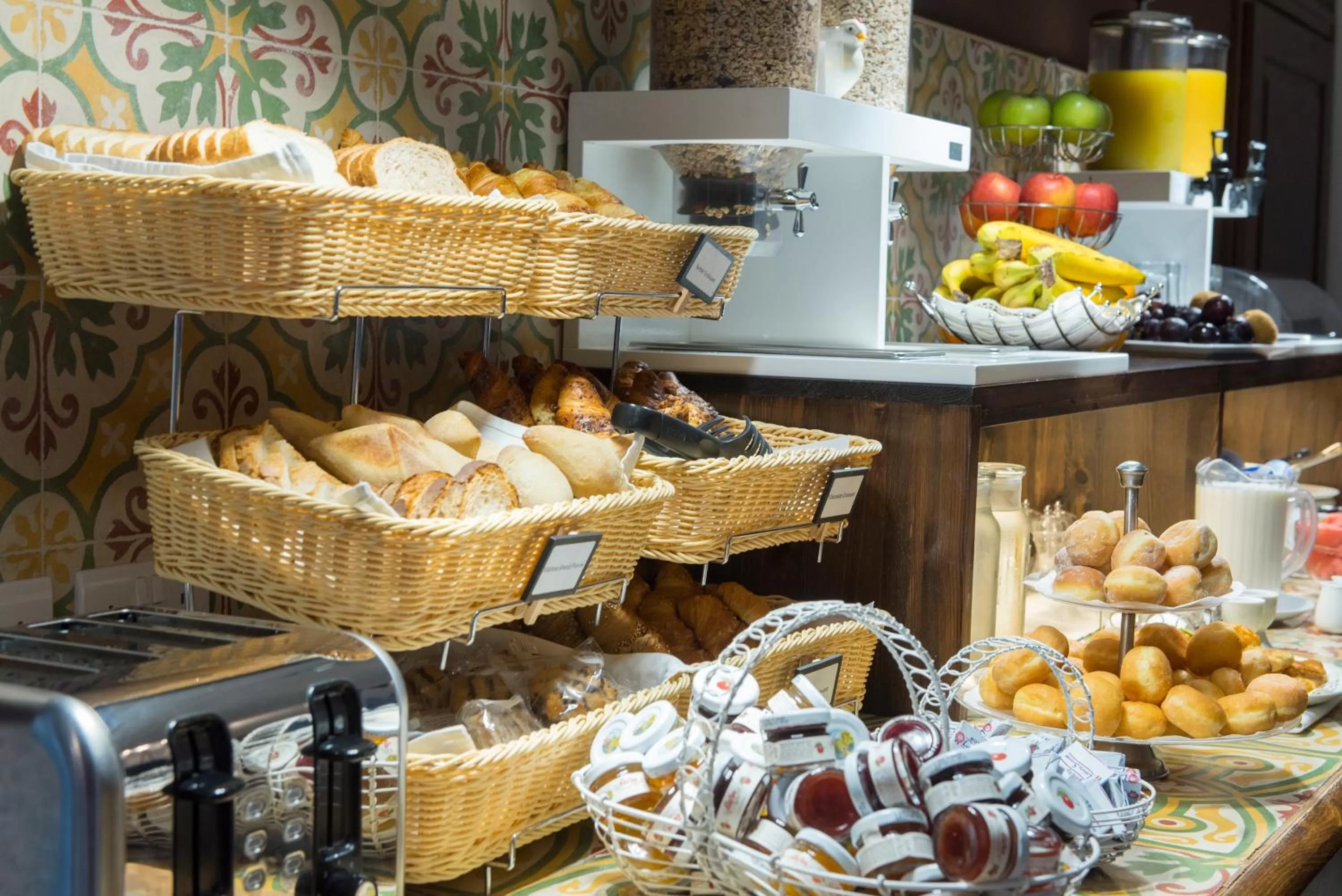 Continental breakfast in Palazzo Violetta