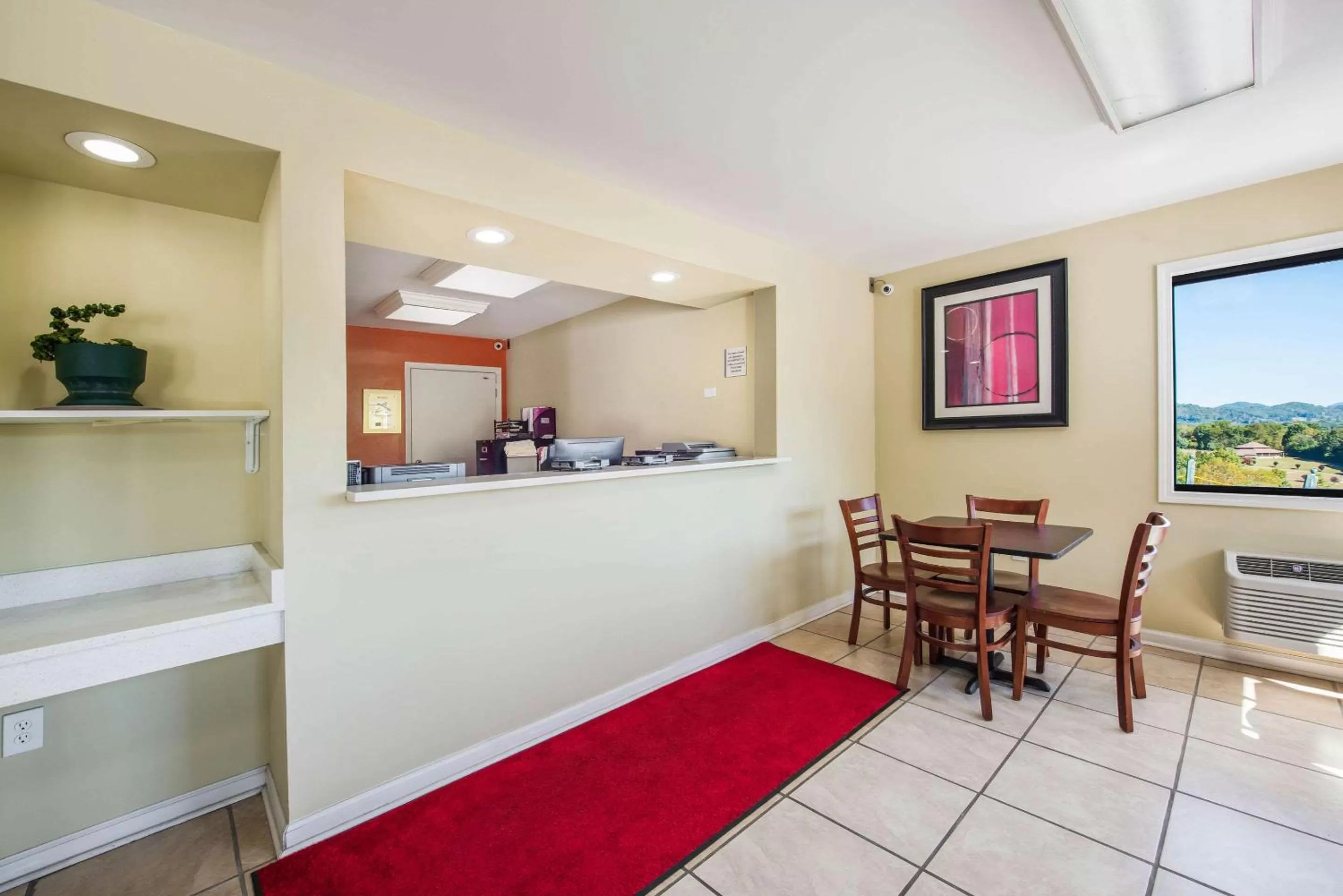 Lobby or reception in Econo Lodge Waynesville