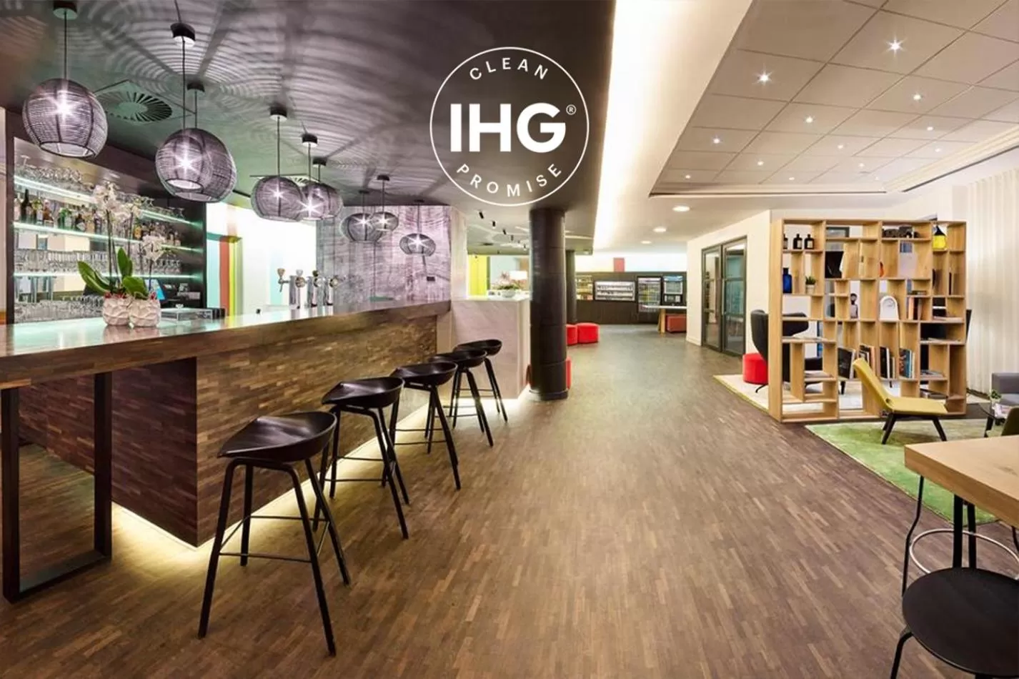 Lounge or bar in Holiday Inn Express Hasselt by IHG