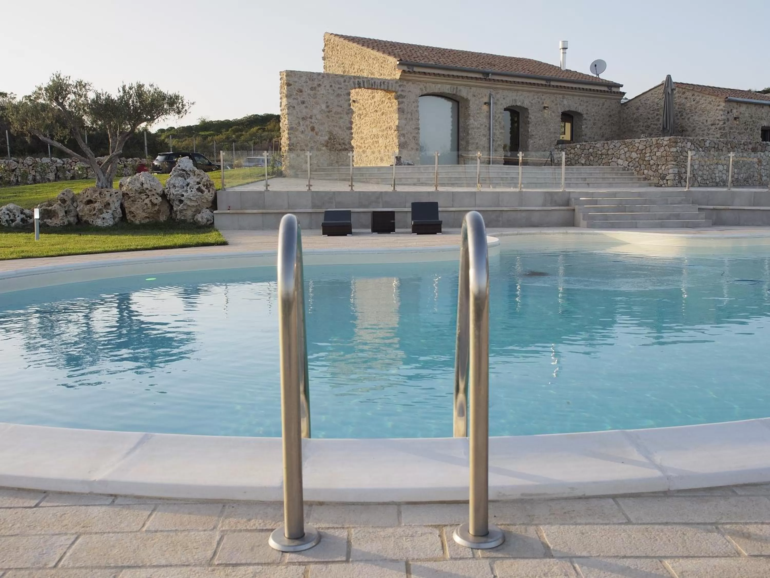 Swimming pool in La Foresteria di Golden Grapes