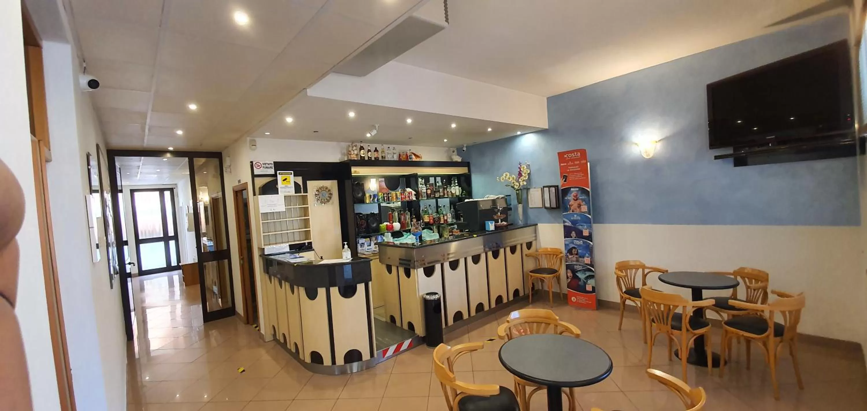 Restaurant/places to eat in Hotel Vela Azzurra