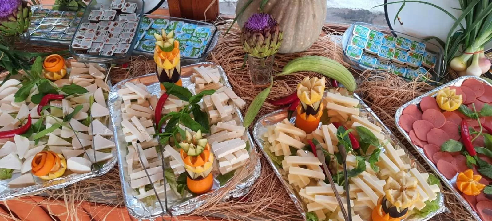 Restaurant/places to eat in Grand Yayla Hotel