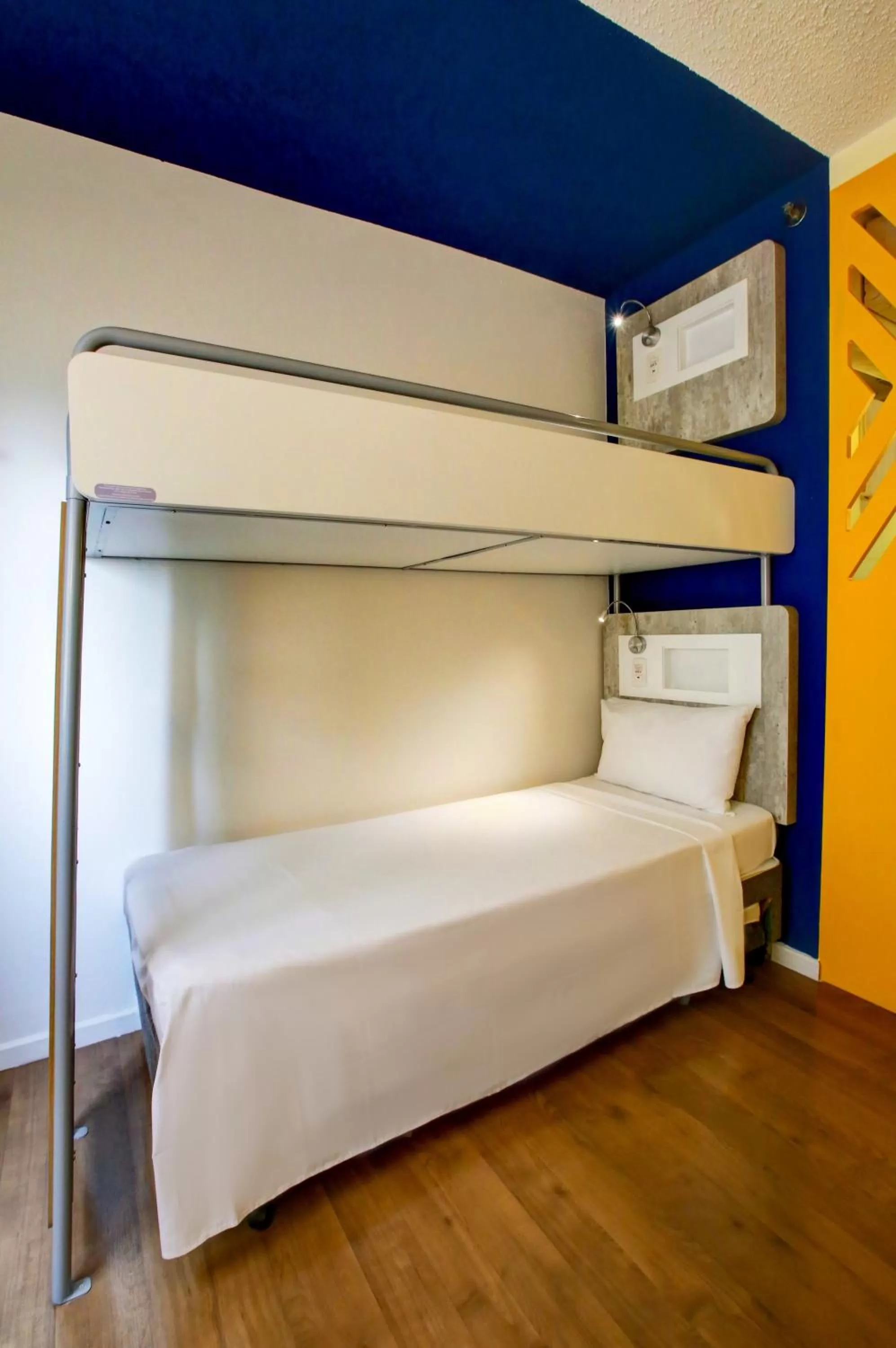 Bed in ibis budget Tambore