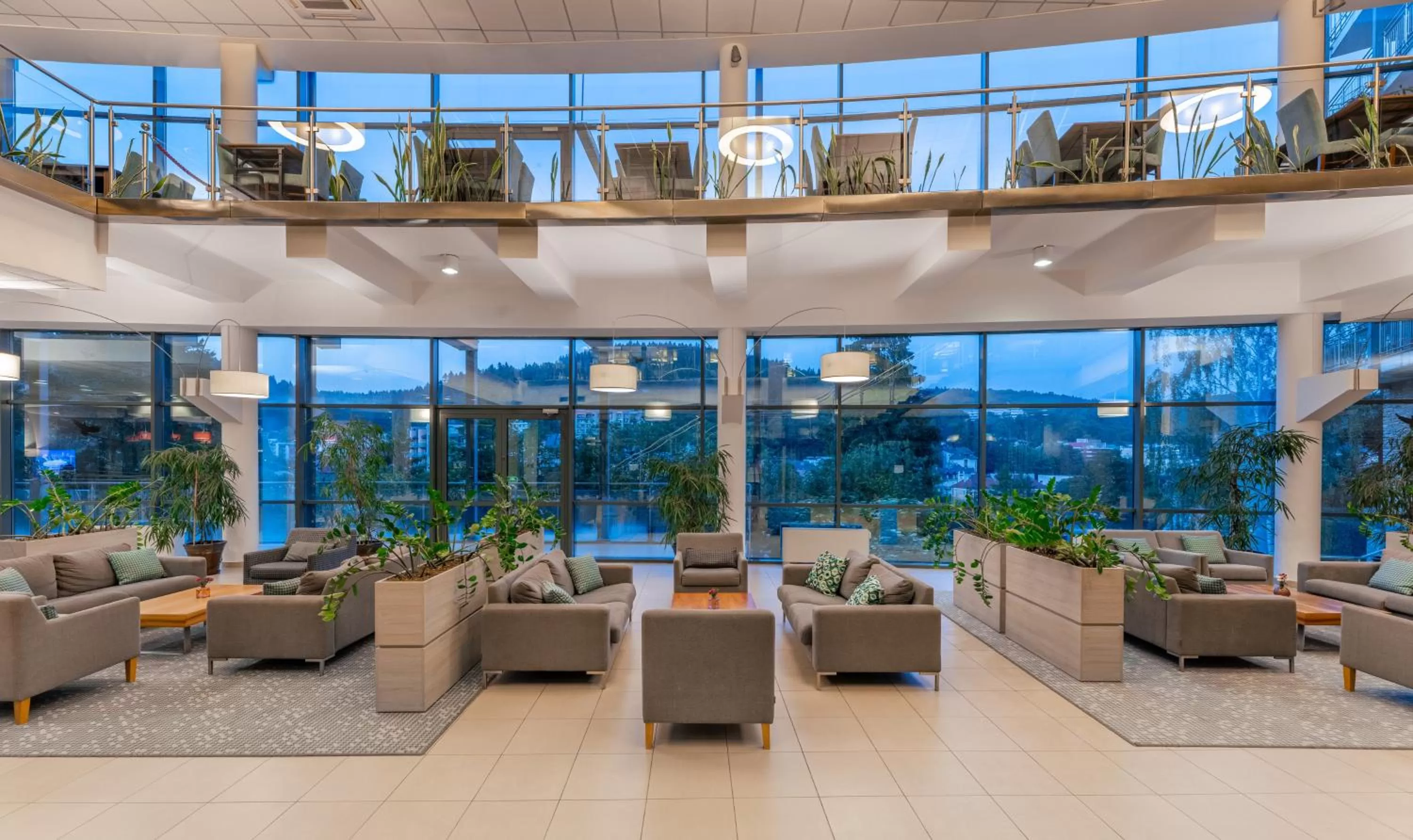 Lobby or reception in Hotel Krynica Conference & SPA