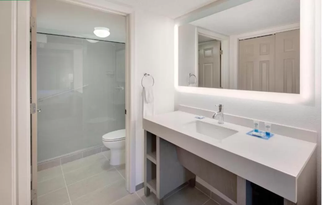 Bathroom in Trellis Canyon Creek/Richardson