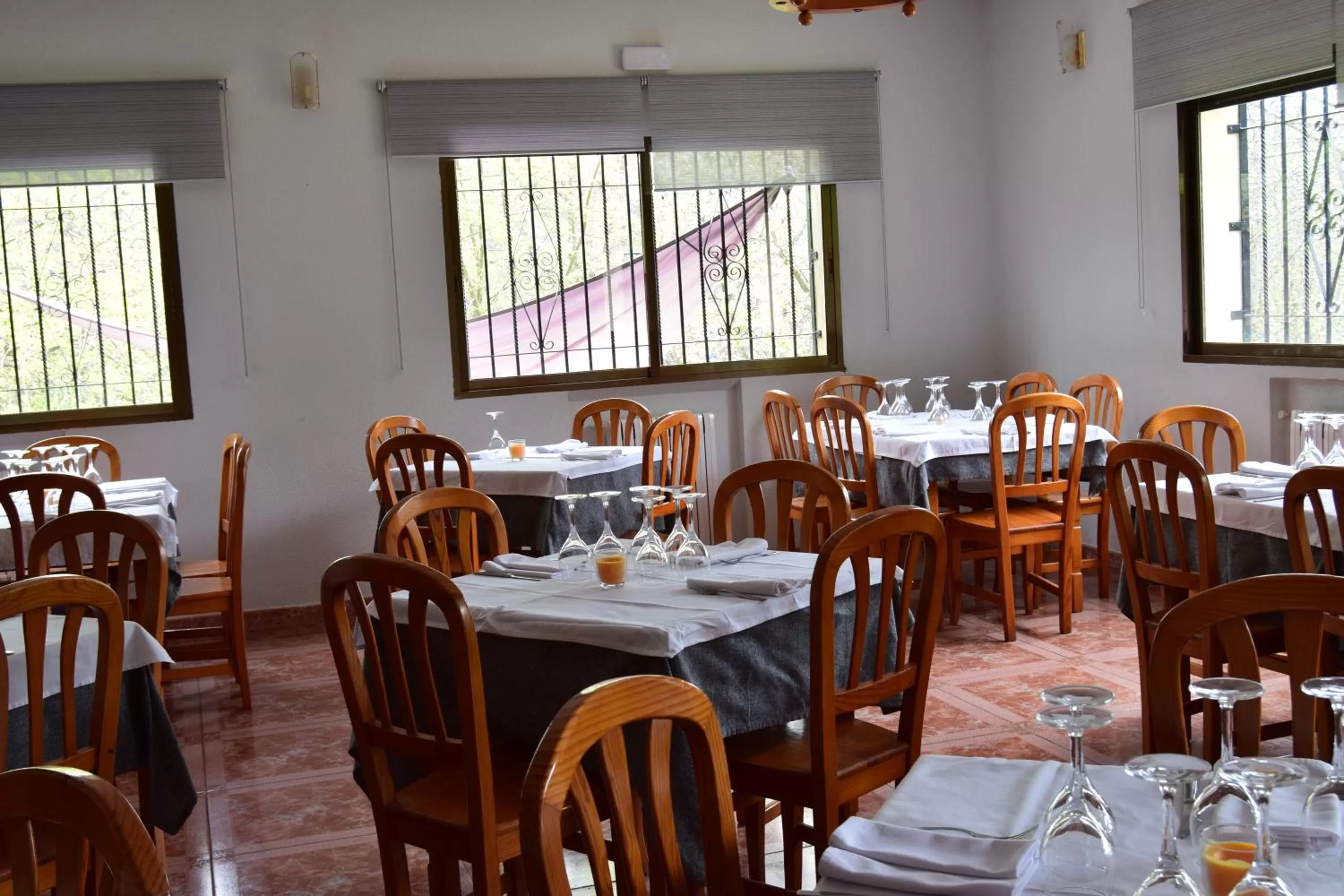 Restaurant/places to eat in Hotel Rural Marcos