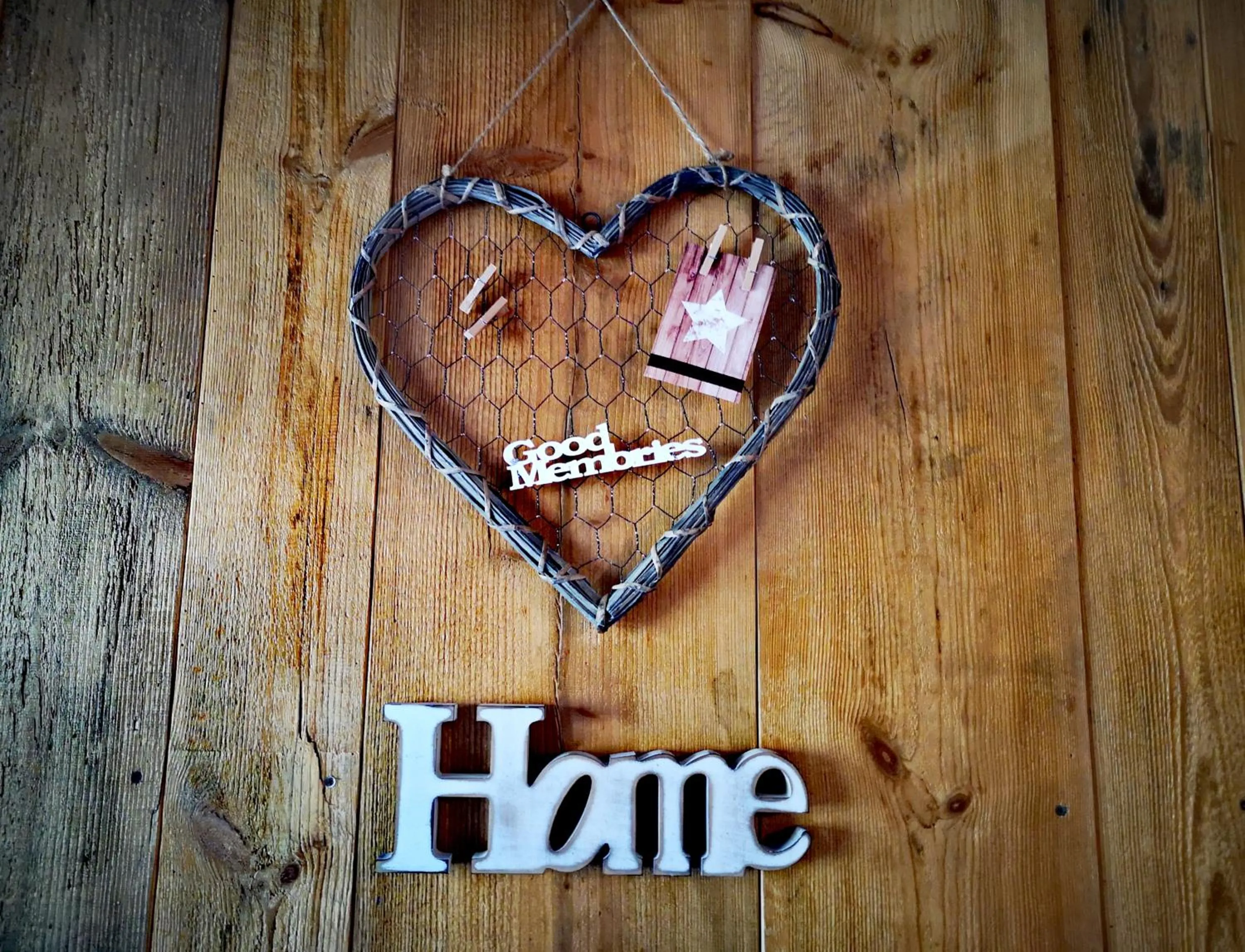 Decorative detail in Ribno Alpine Hotel