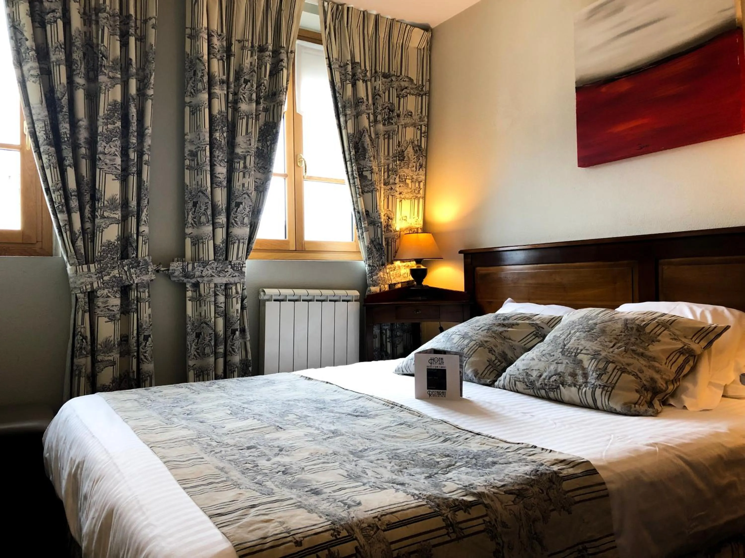 Bedroom, Bed in Entre Terre Et Mer