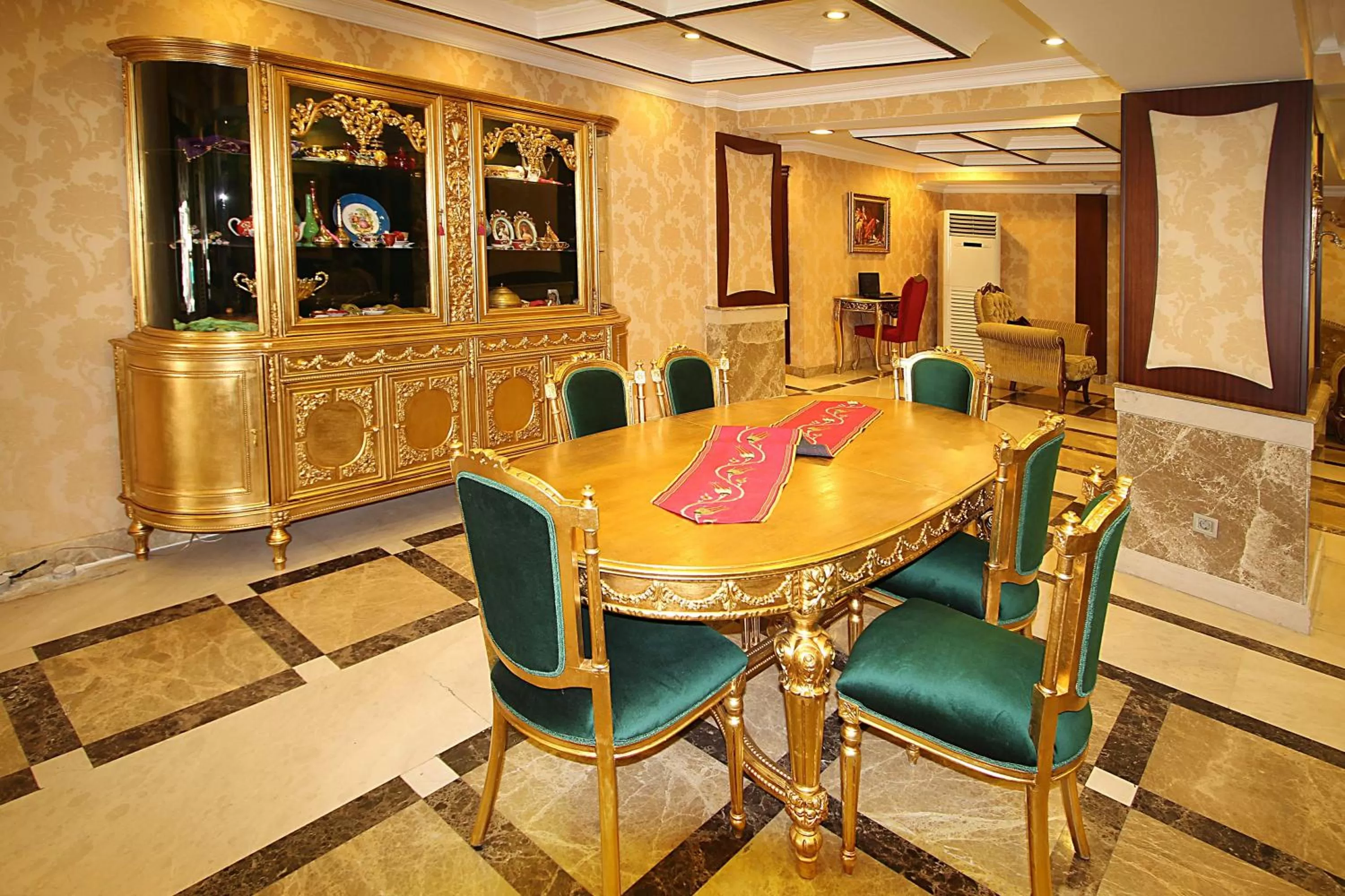 Restaurant/places to eat in Balin Hotel - Special Category