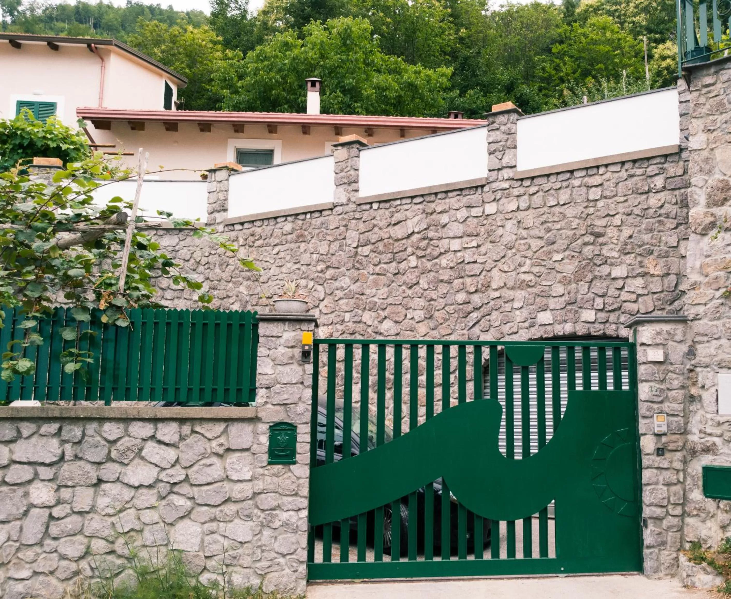 Property building in Songbird