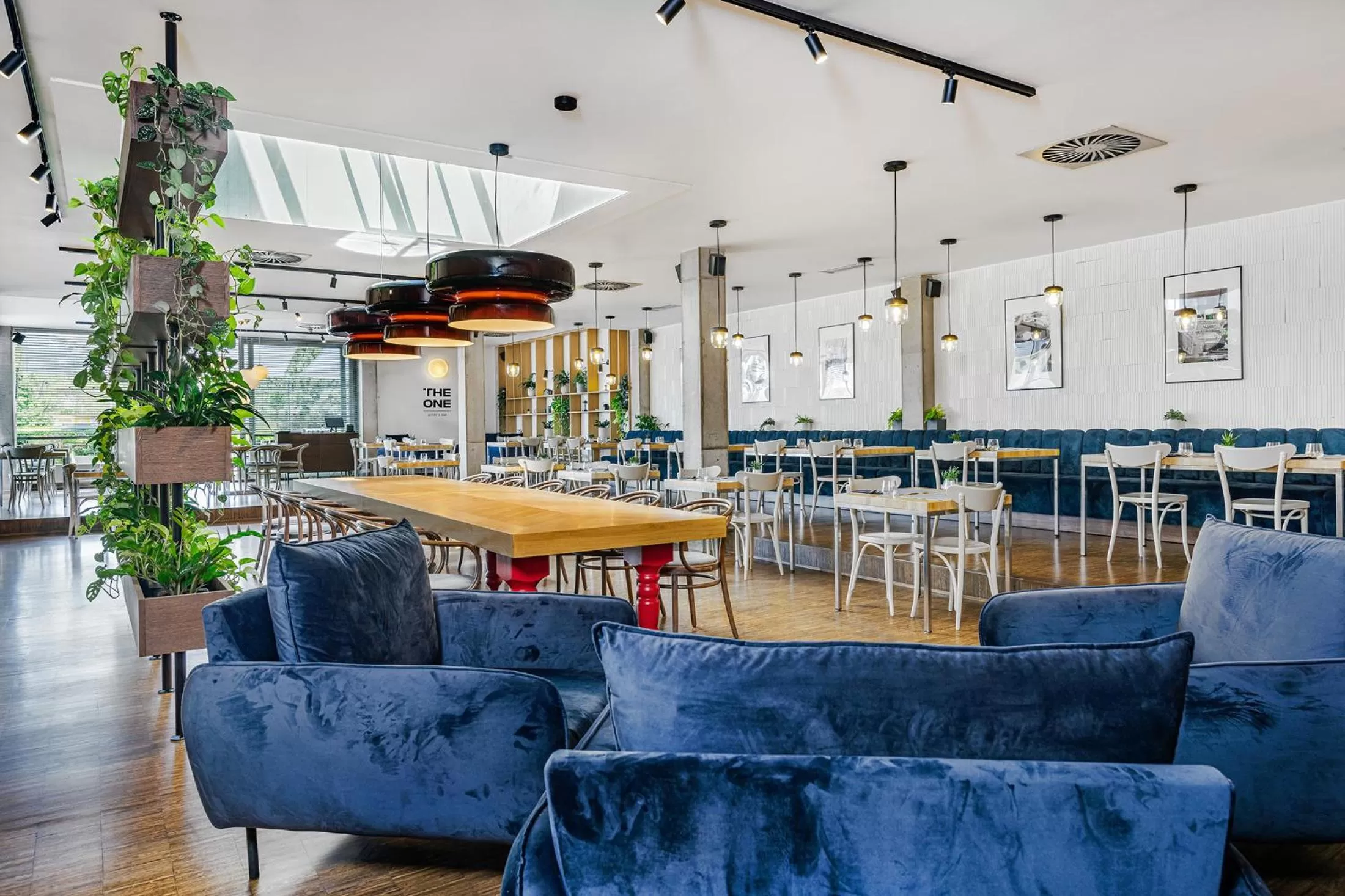 Restaurant/places to eat in Blue Orange Resort