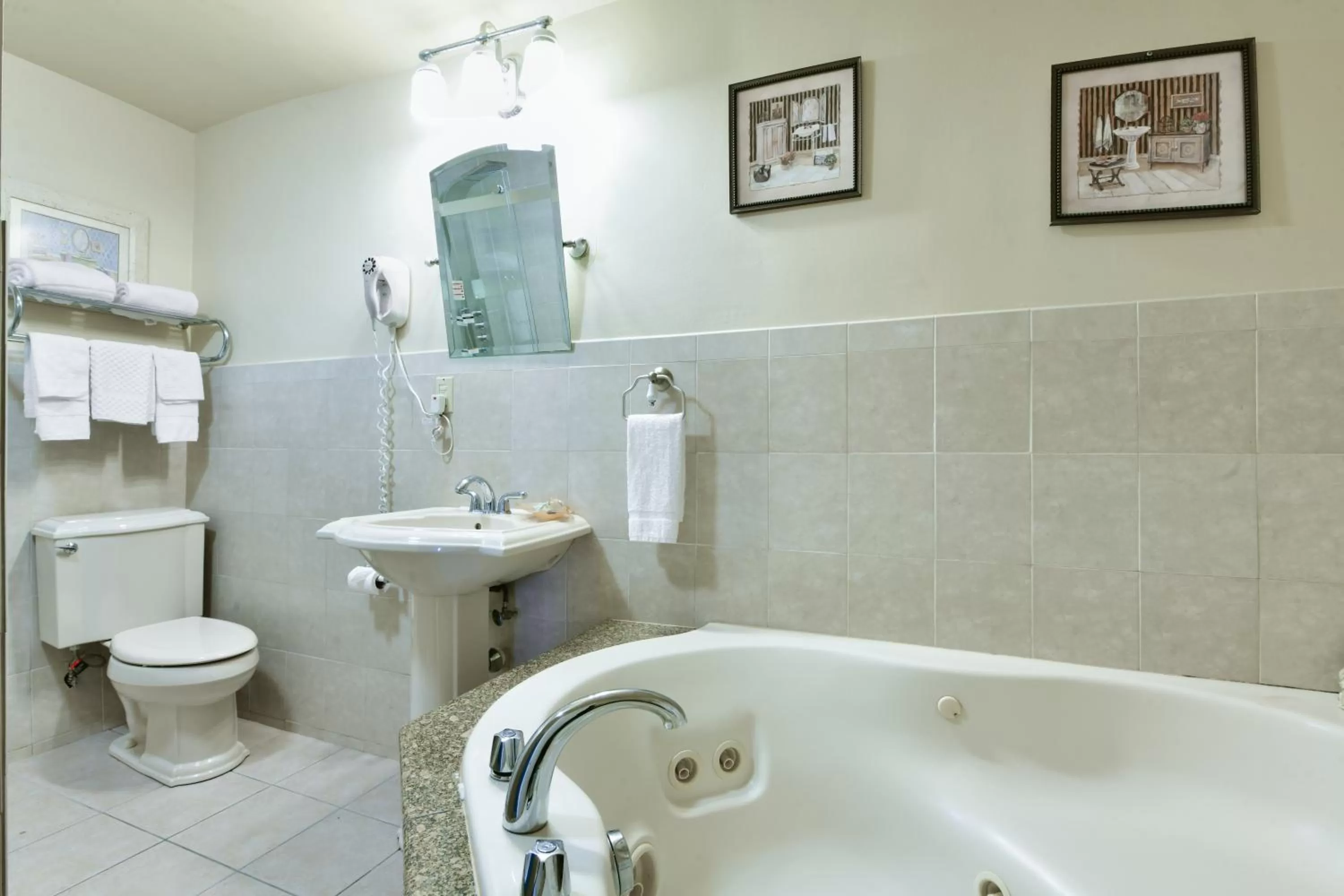 The Freeport Inn and Marina