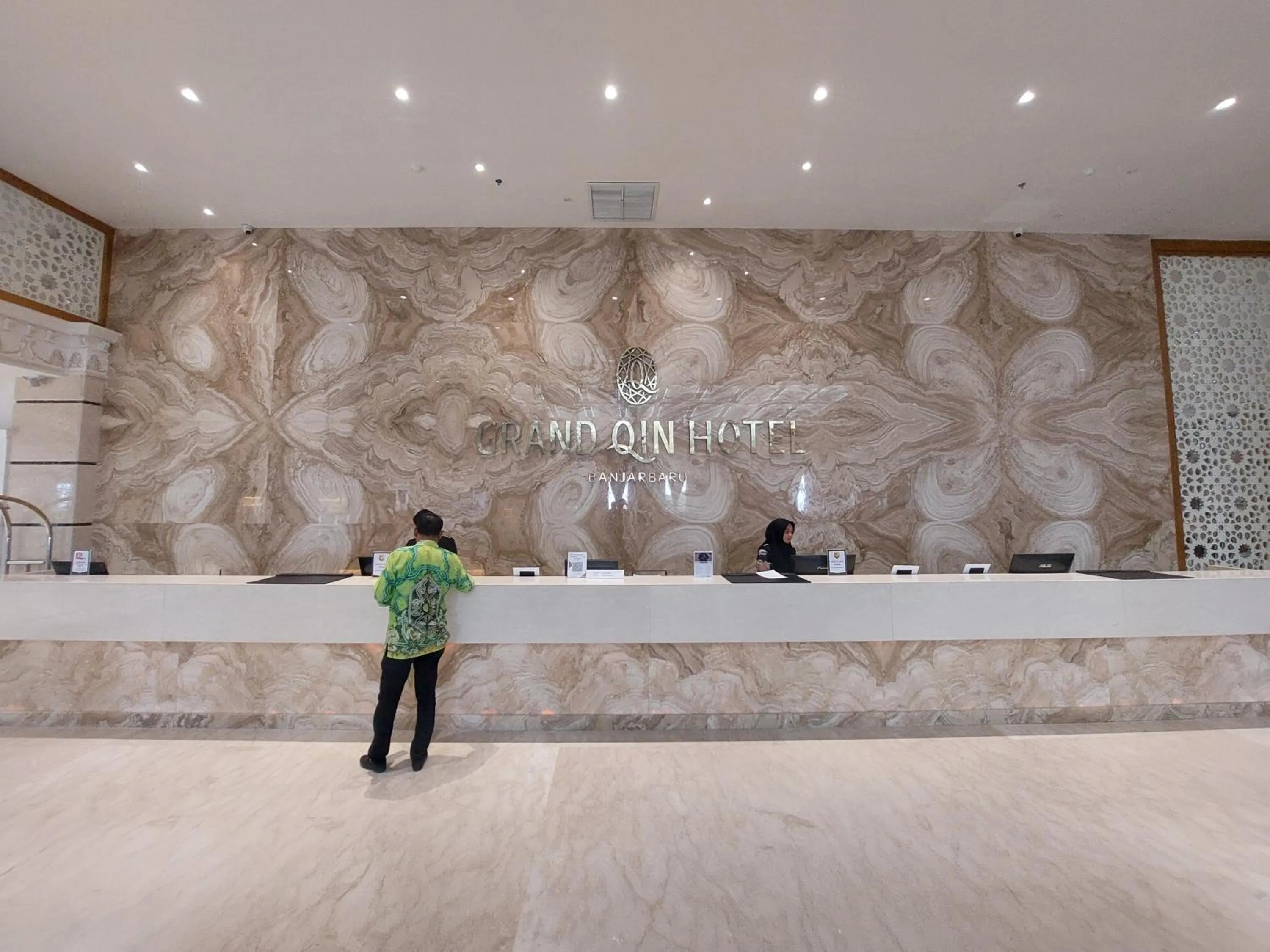 Grand Dafam Q Hotel Banjarbaru || DHM Syariah