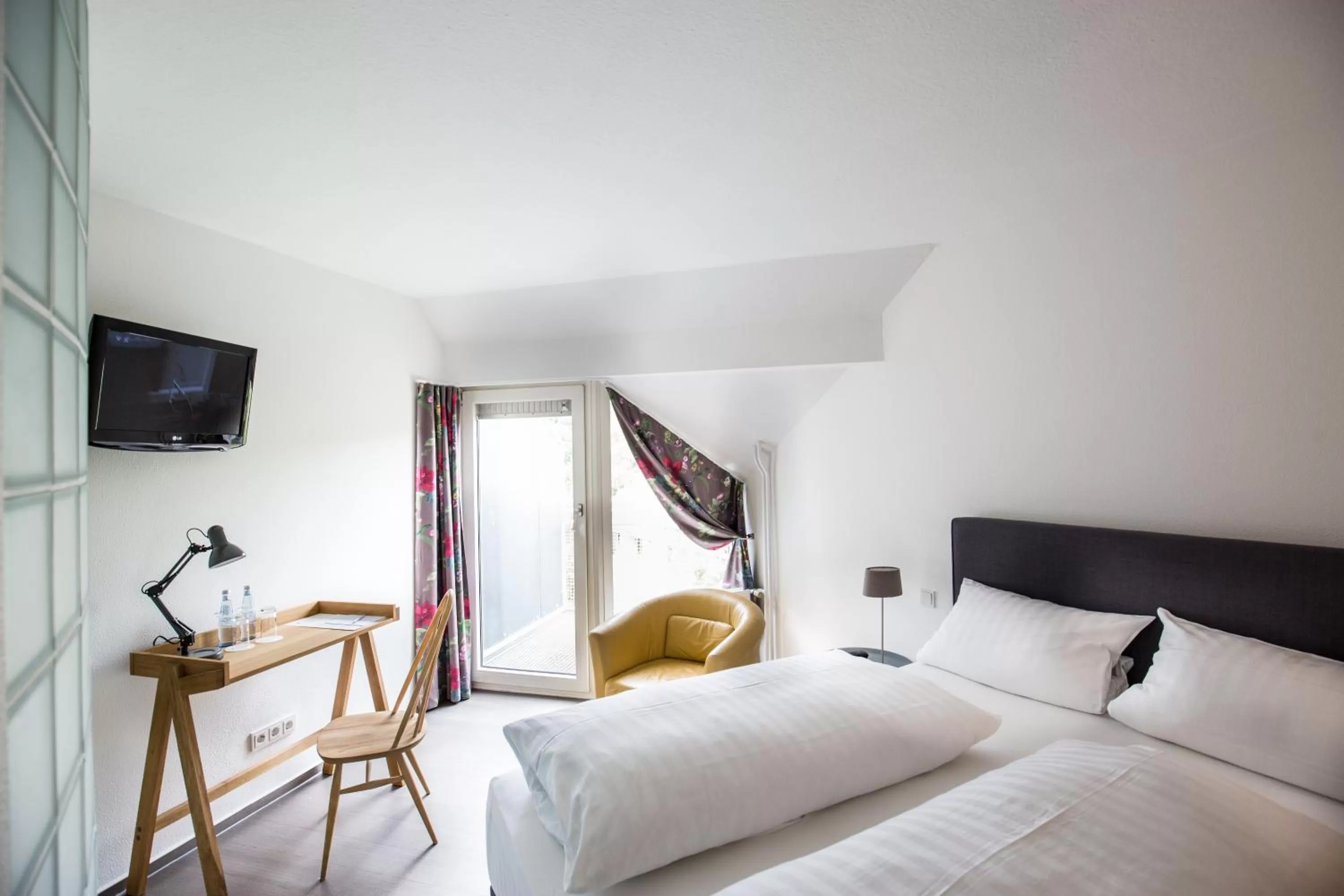 Photo of the whole room, Bed in Wald & Golfhotel Lottental