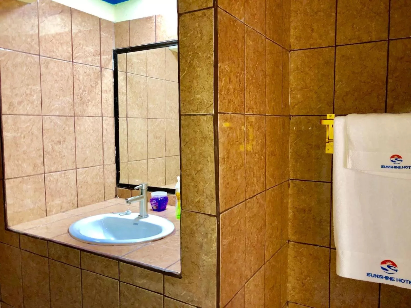 Bathroom in Sunshine View Hotel and Restaurant