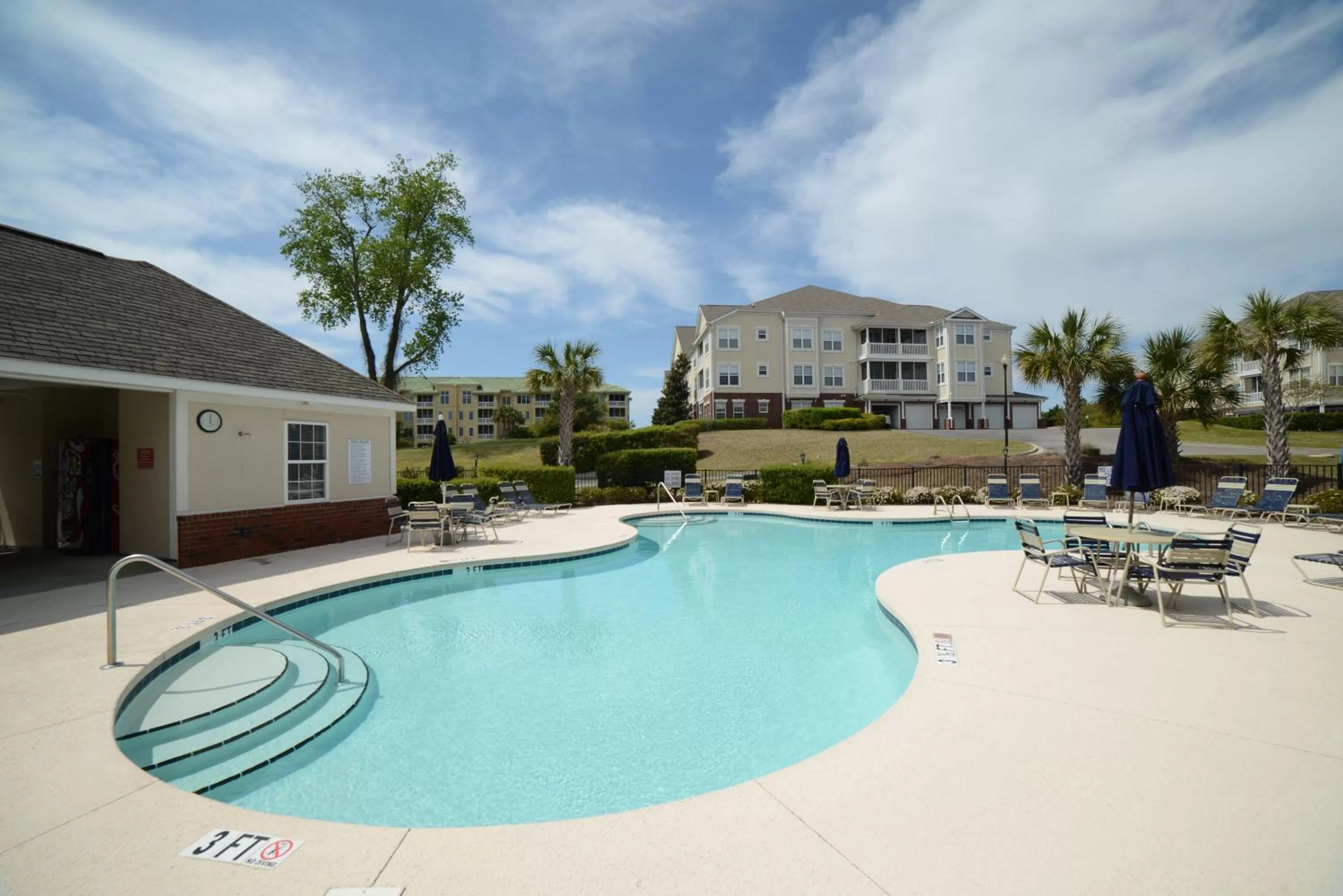 Swimming pool in Barefoot Resort Golf & Yacht Club Villas