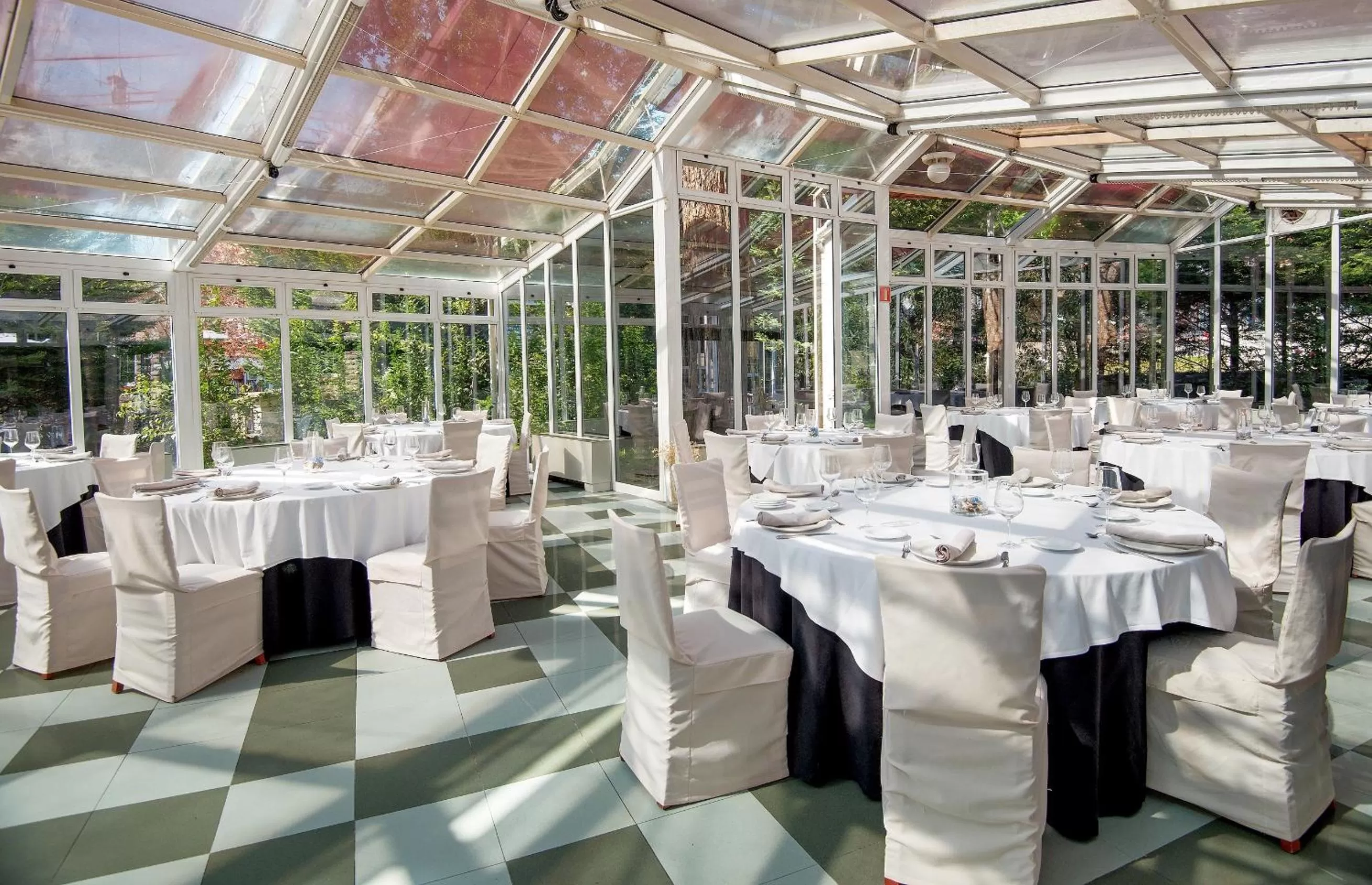 Day in Hotel Harrison Etxea