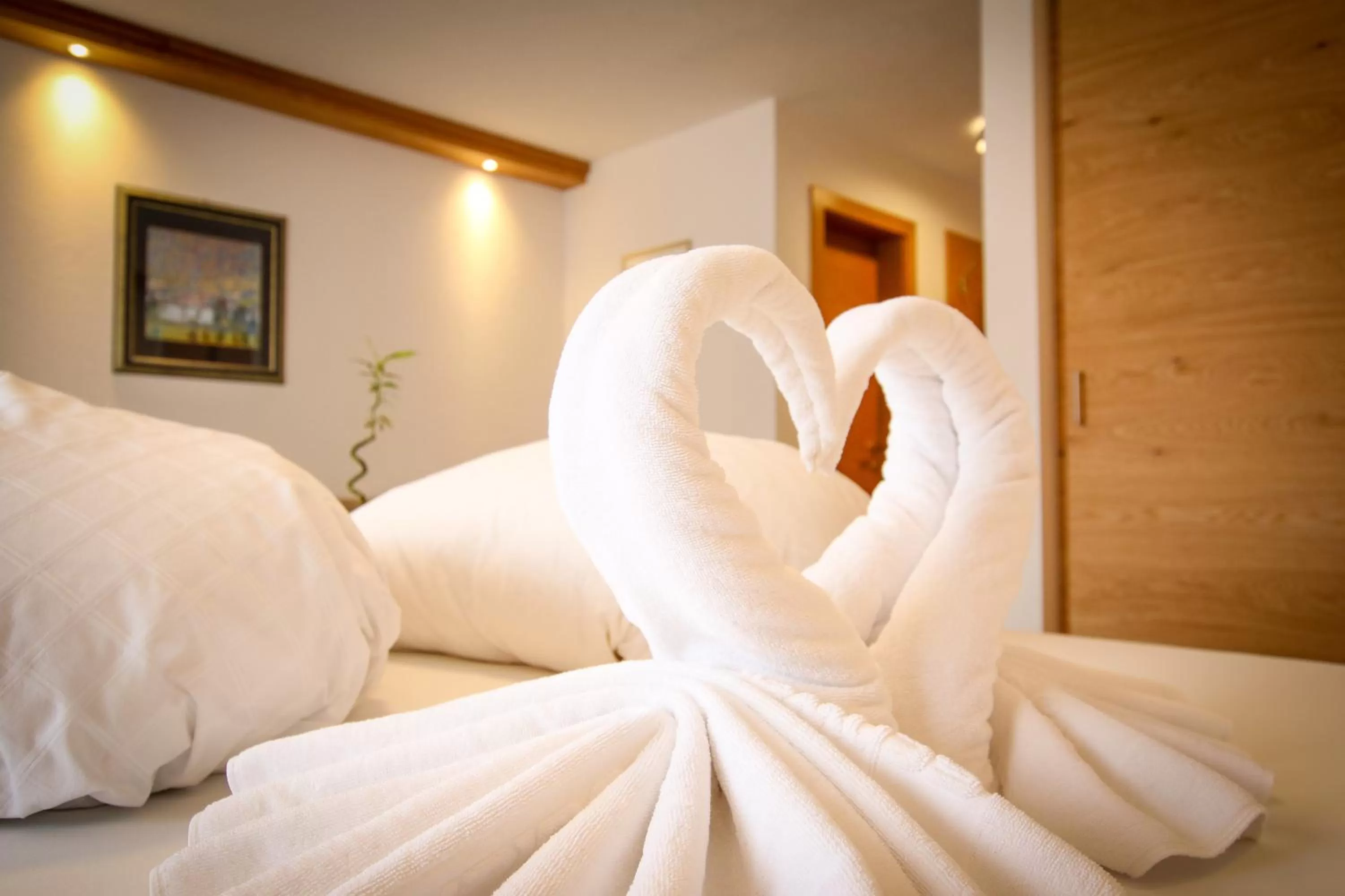 Photo of the whole room, Bed in Hotel Schwarzer Adler