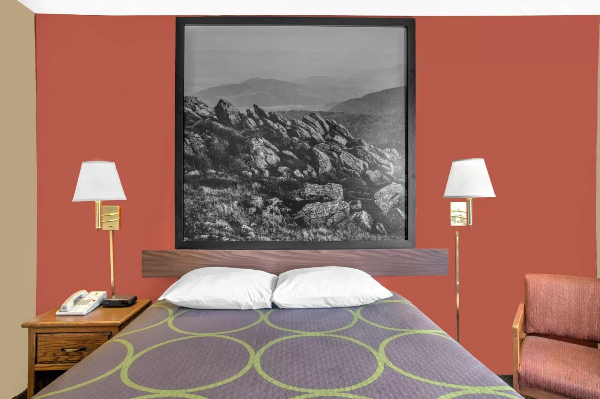 Bed in Super 8 by Wyndham Christiansburg/Blacksburg Area