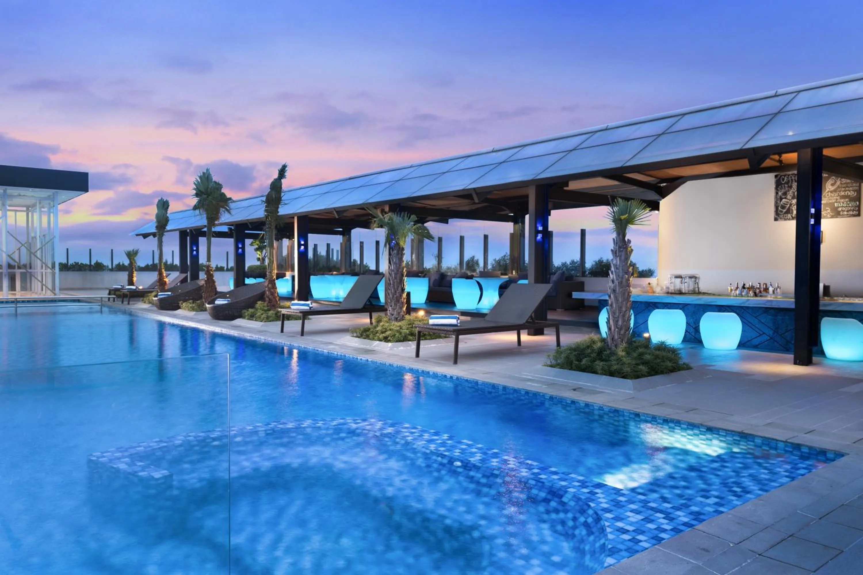 Lounge or bar in Mercure Bandung City Centre