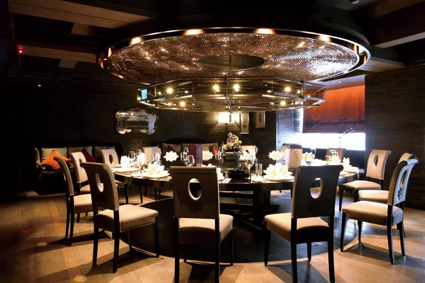 Restaurant/places to eat in Palais de Chine Hotel