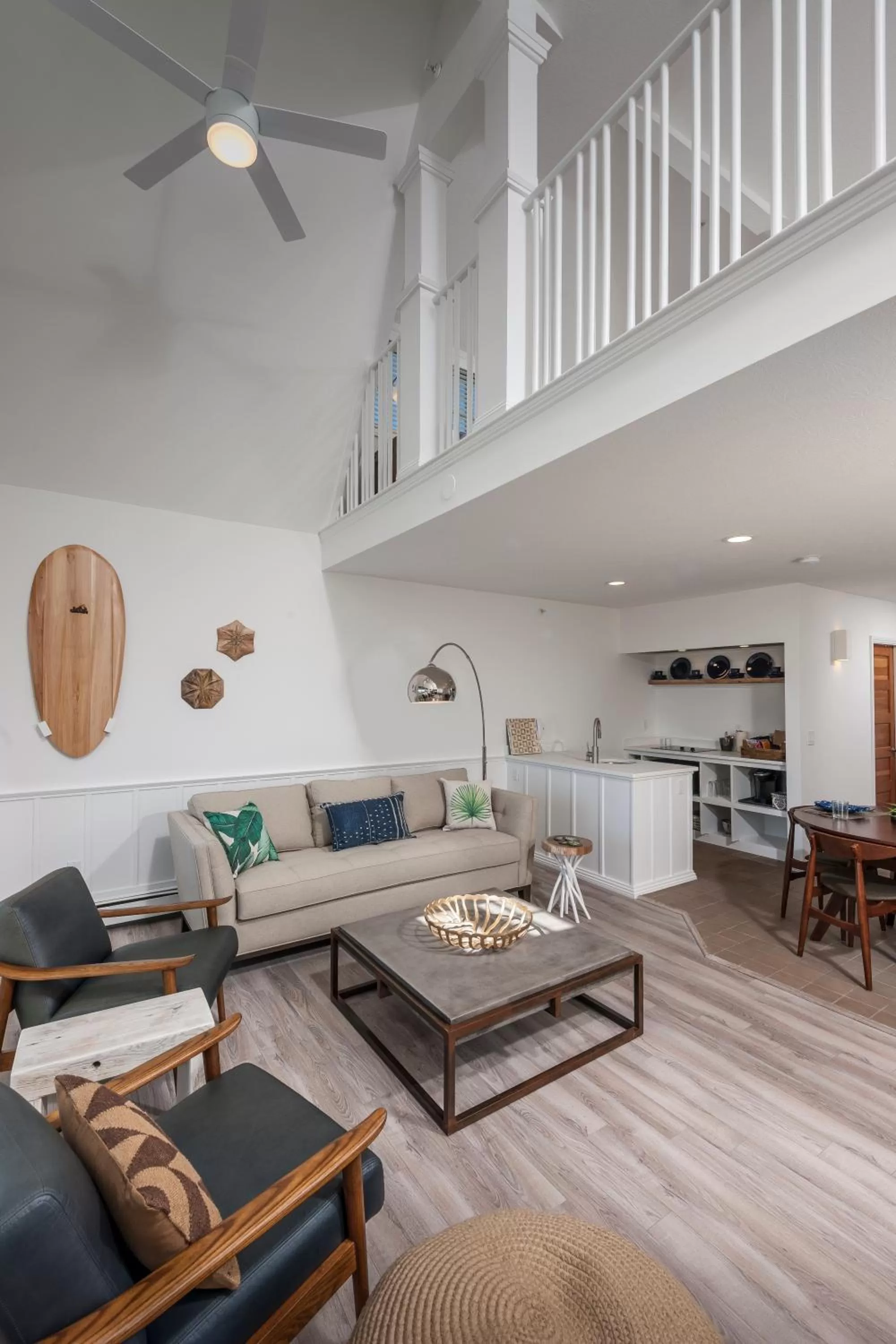 Superior King Suite in ViewPoint Hotel