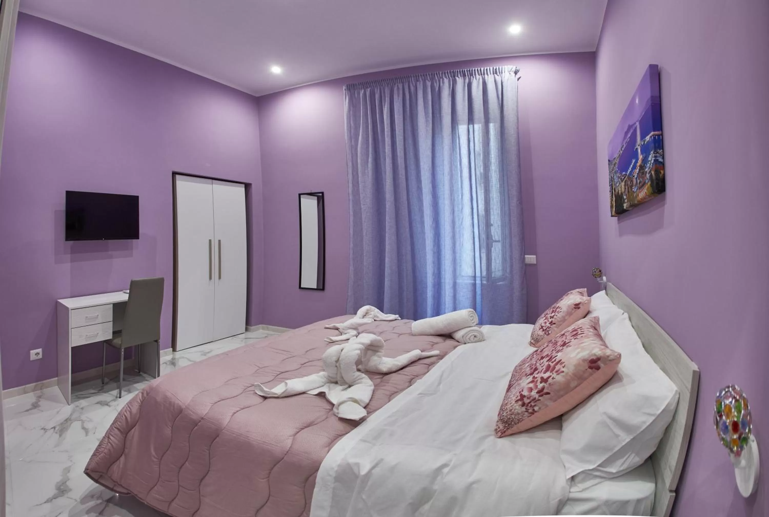 Bed in B&B Dint 'o core e Napule