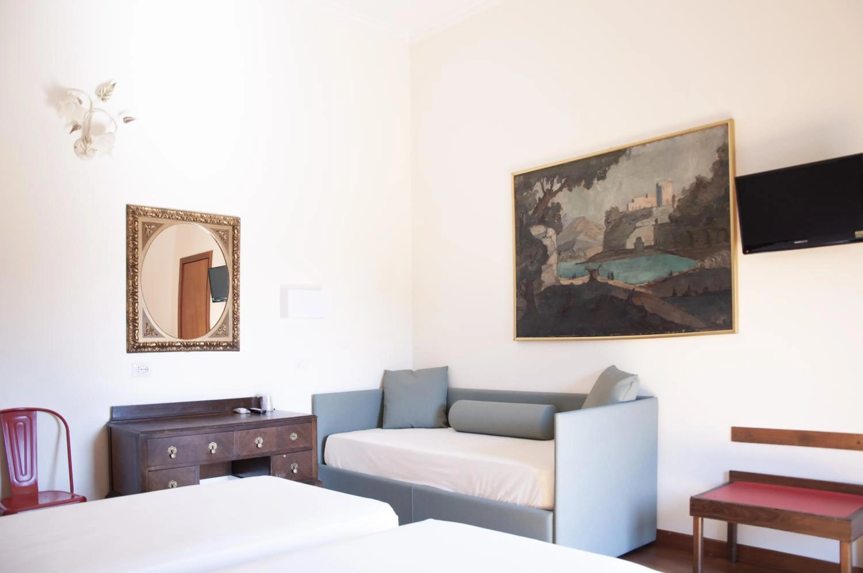 Bed in Hotel San Guido