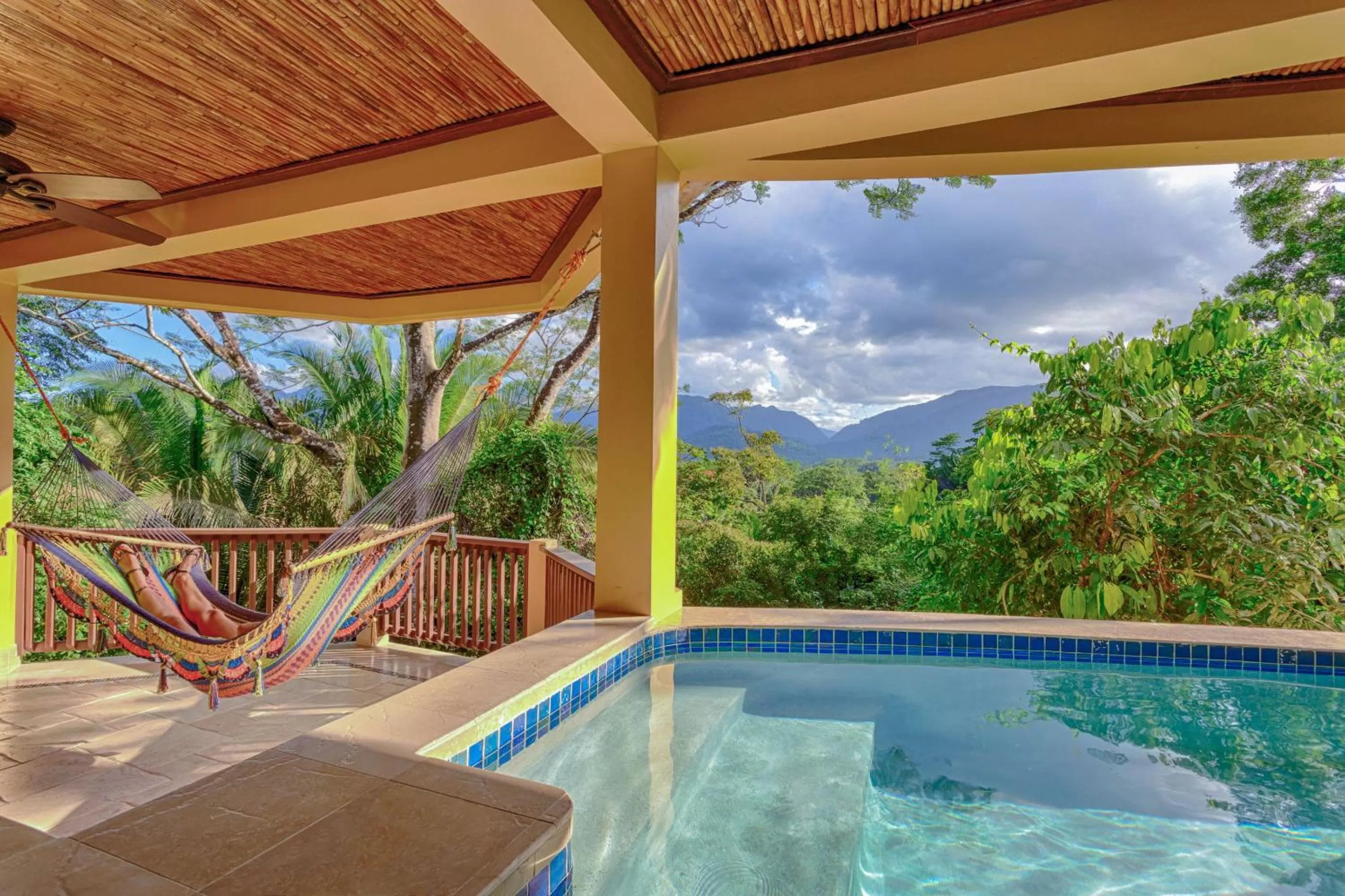 Day in Sleeping Giant Rainforest Lodge