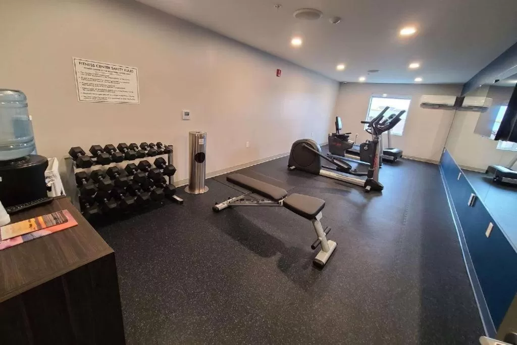 Fitness centre/facilities in Microtel Inn & Suites by Wyndham Rehoboth Beach