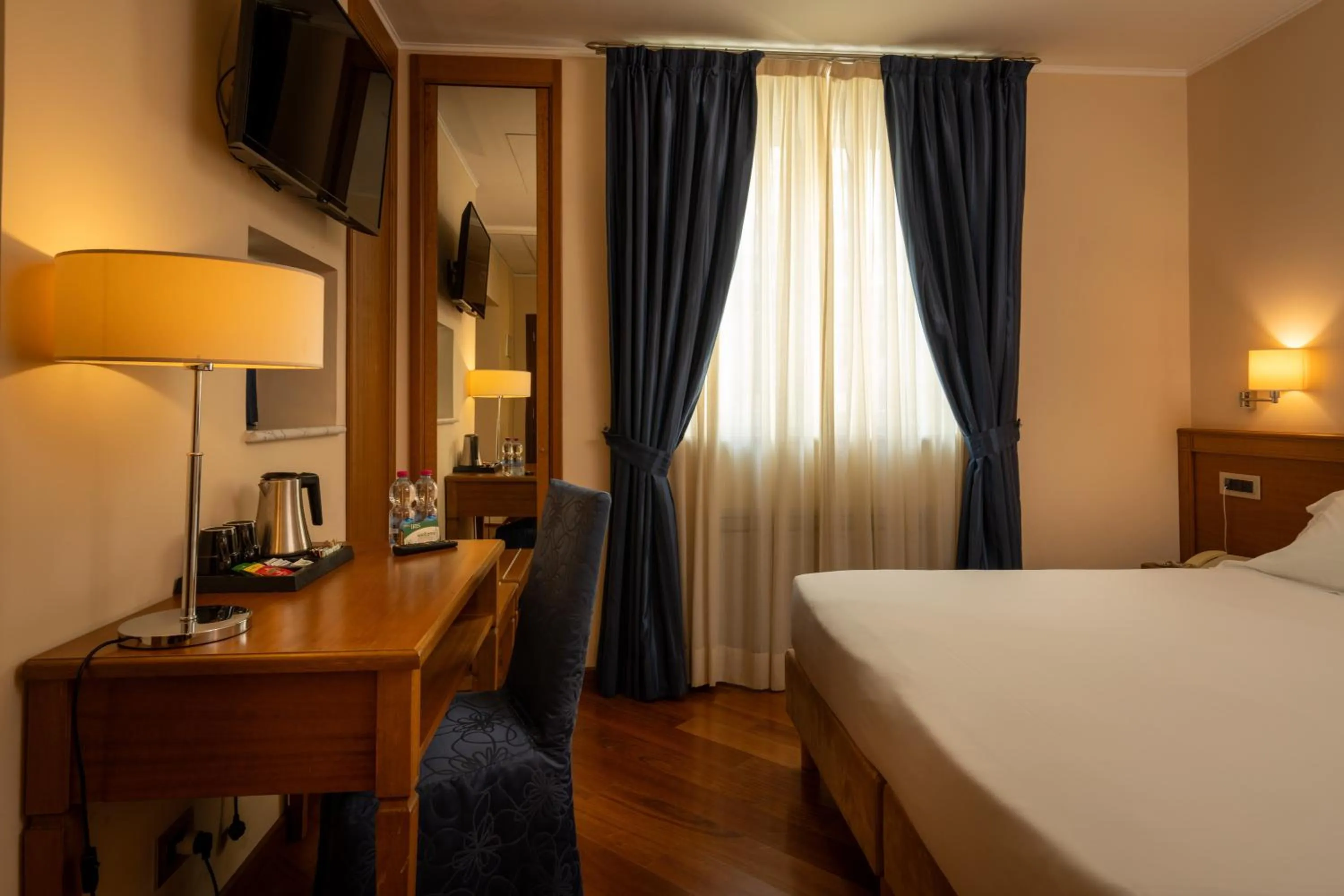 Decorative detail, Bed in Hotel Iris