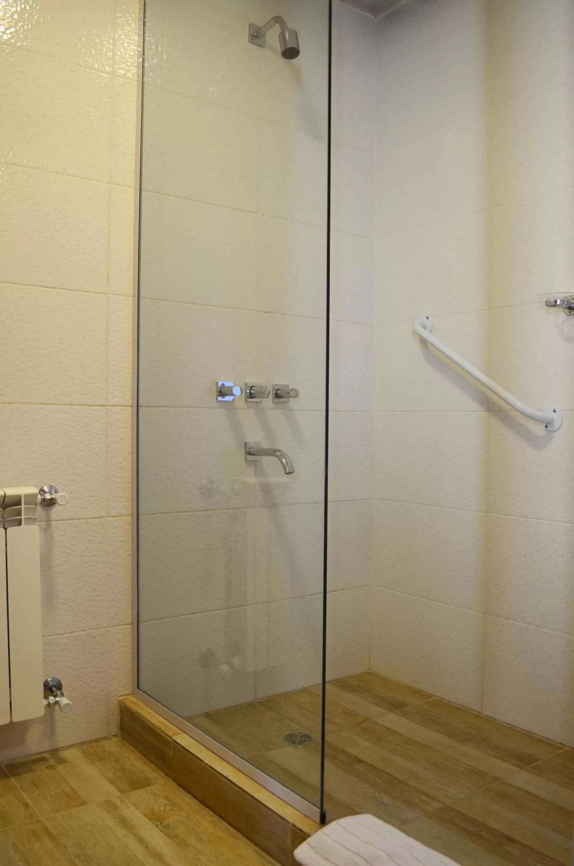 Bathroom in Hotel Bait