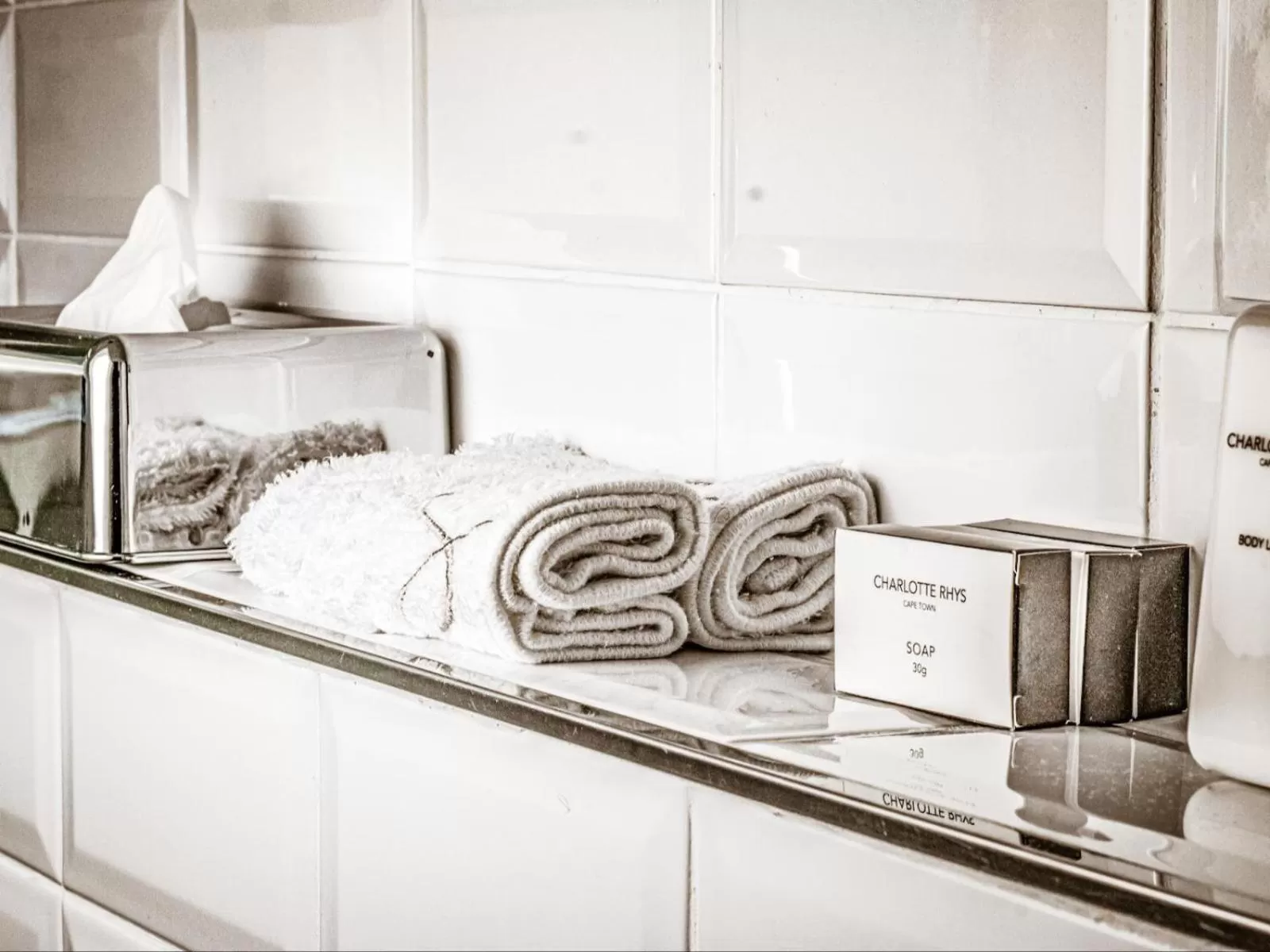 Bathroom, Bed in Sugar Hotel