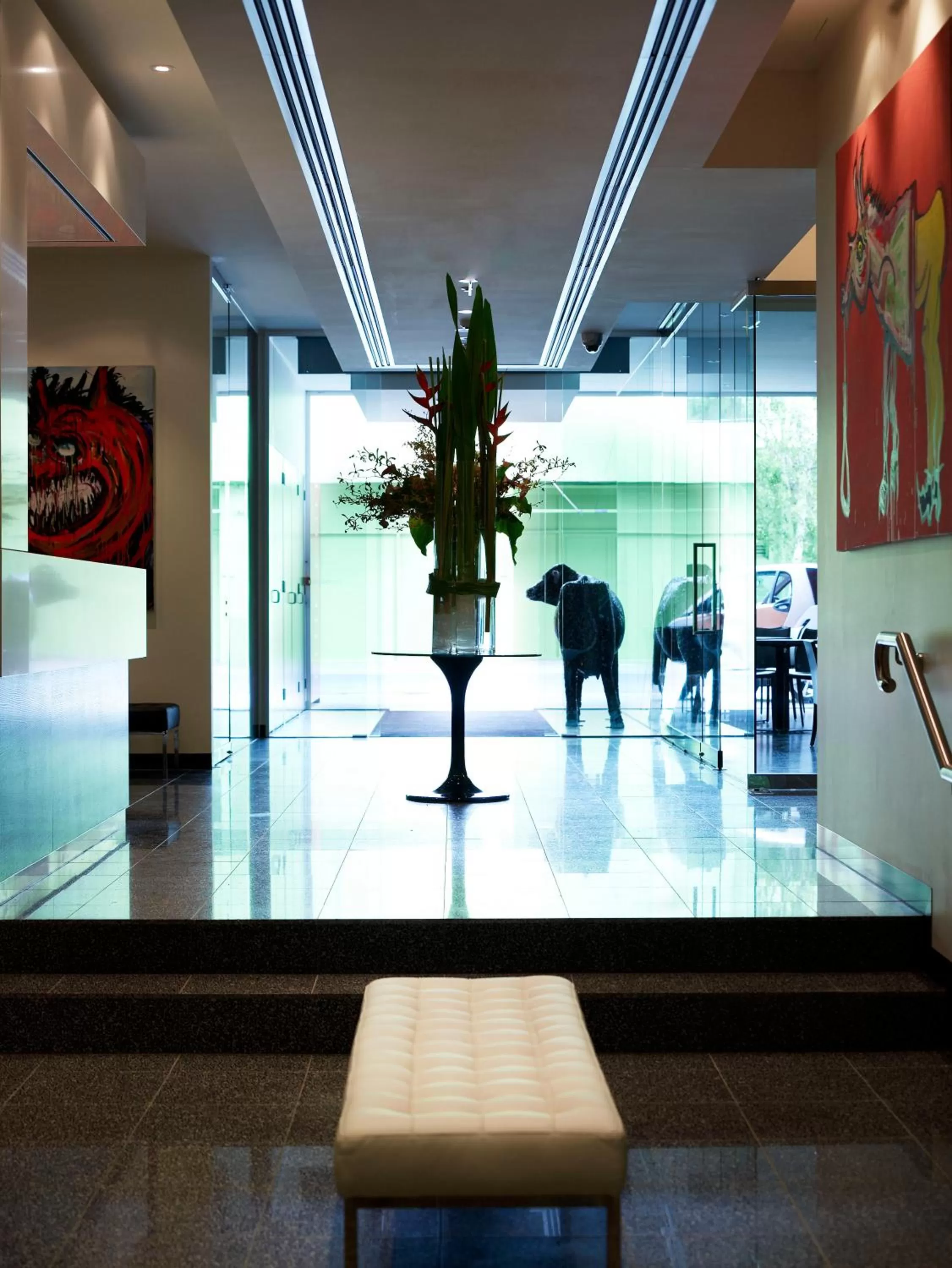 Lobby or reception in The Cullen Melbourne - Art Series