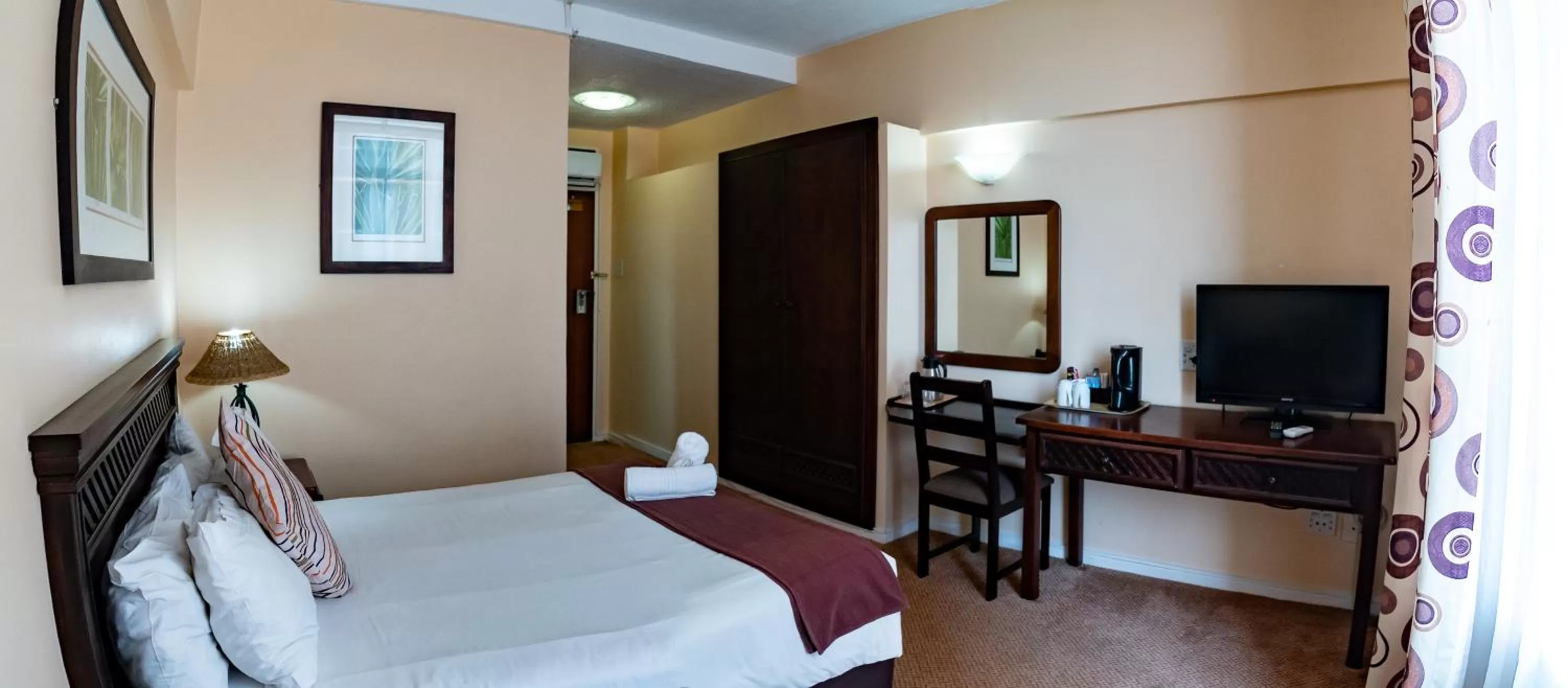 Bedroom, Bed in Gooderson Tropicana Hotel