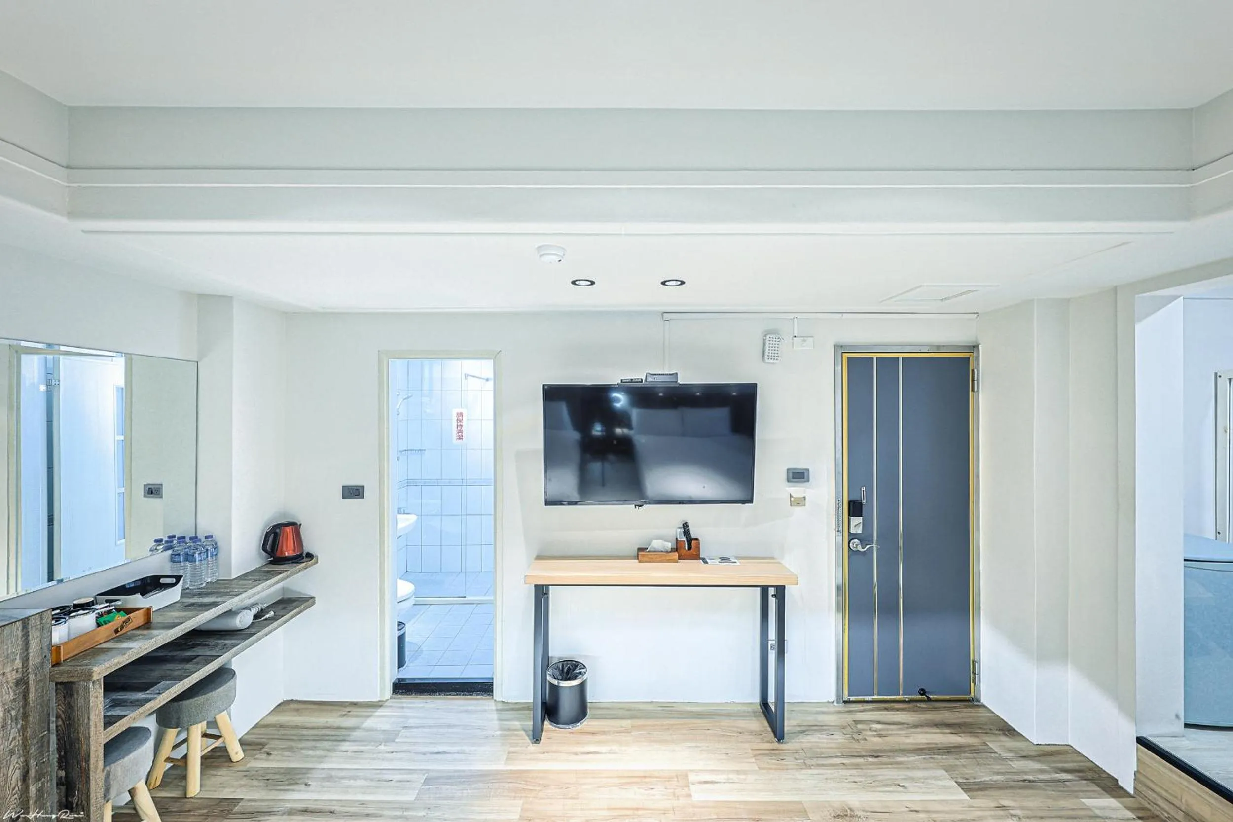 TV and multimedia in 亞馨文旅 近東大門夜市 有免費停車場 可自助入住