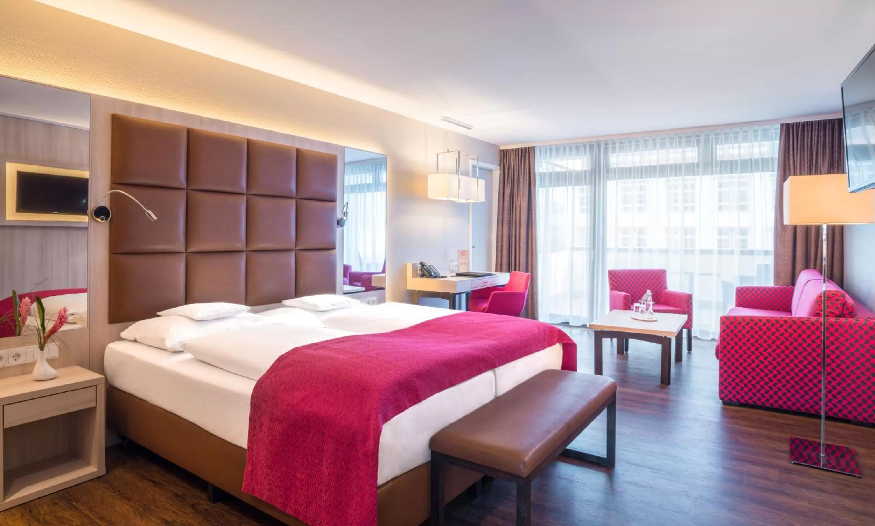 TV and multimedia, Bed in Hollywood Media Hotel am Kurfürstendamm